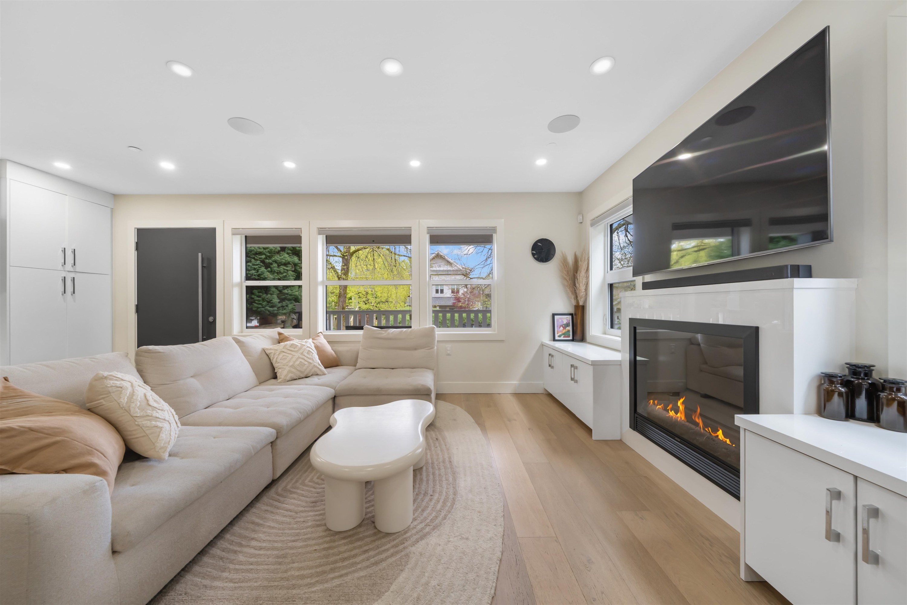 1758 14Th Avenue E, Vancouver, BC