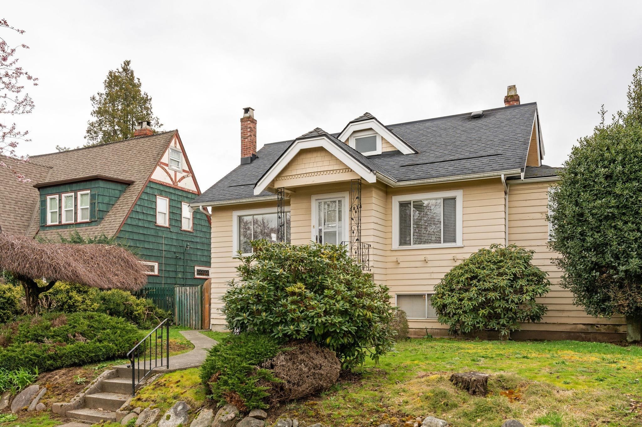 5878 Arlington Street, Vancouver, BC