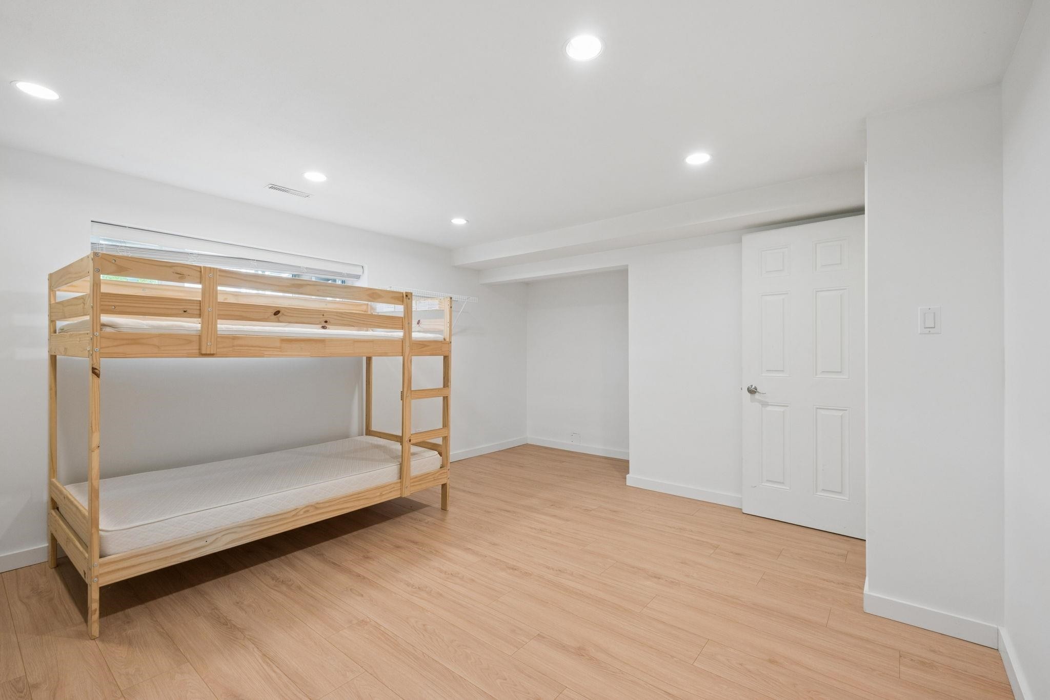 7621 Elliott Street, Vancouver, BC