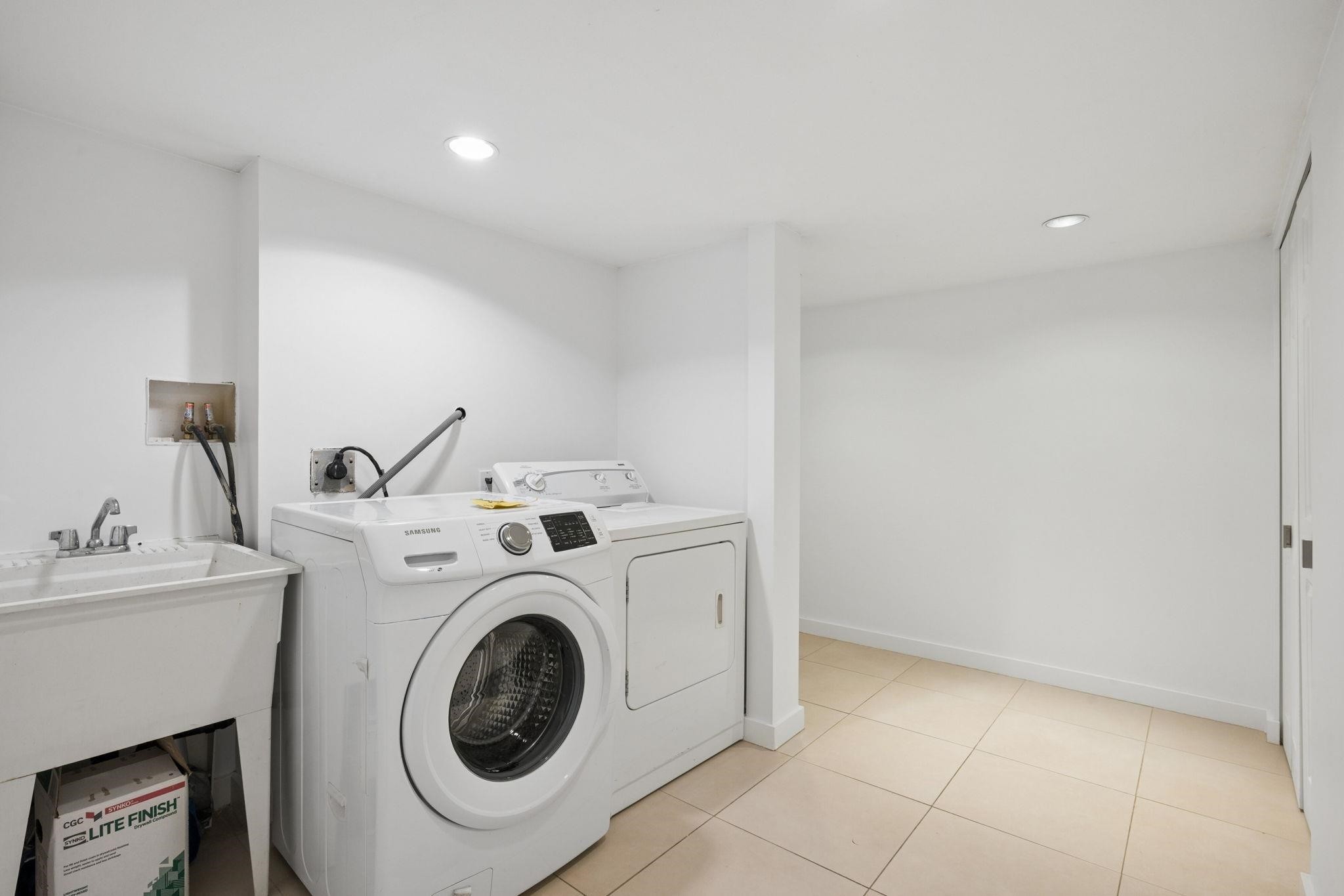 7621 Elliott Street, Vancouver, BC