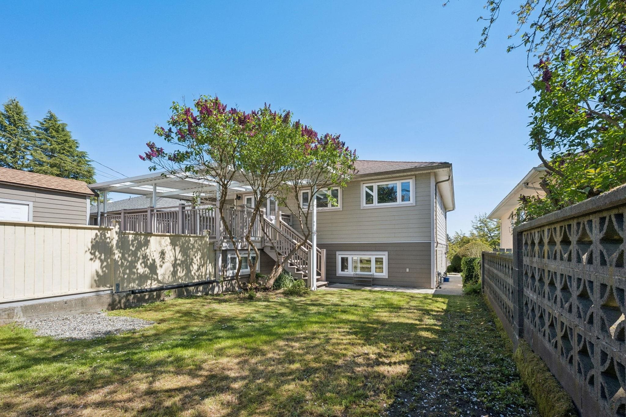 7621 Elliott Street, Vancouver, BC