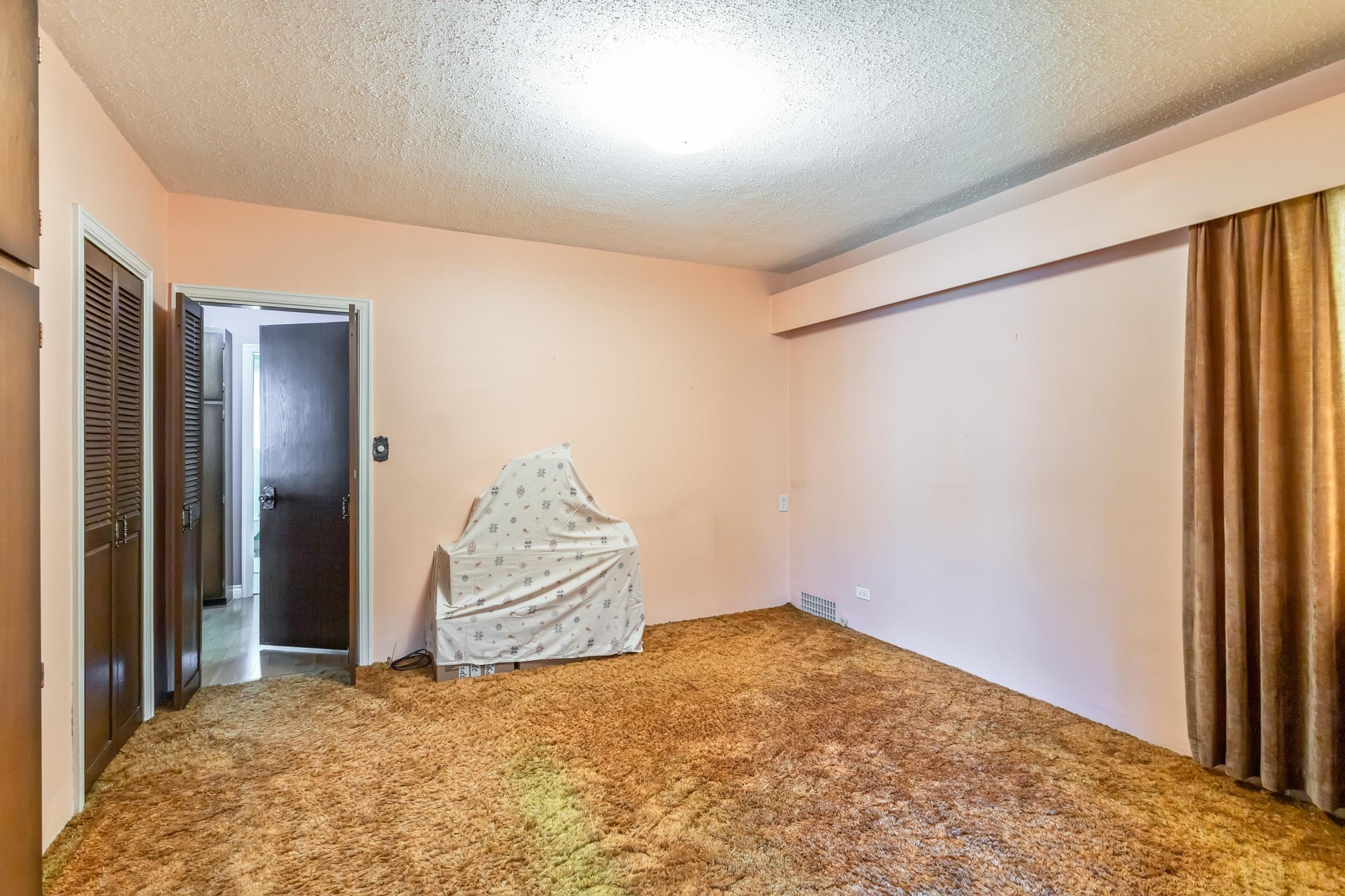 2876 18Th Avenue W, Vancouver, BC