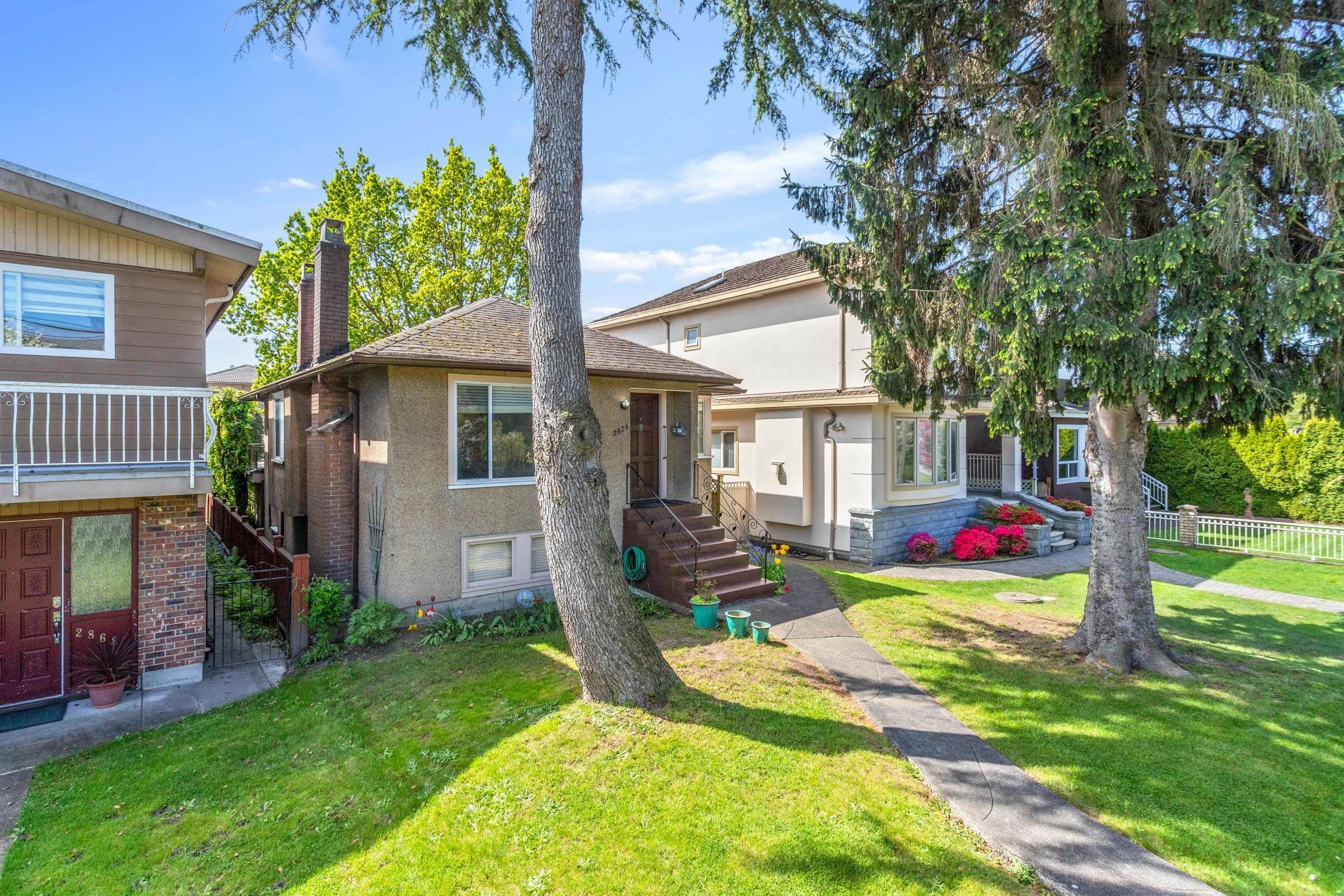 2876 18Th Avenue W, Vancouver, BC