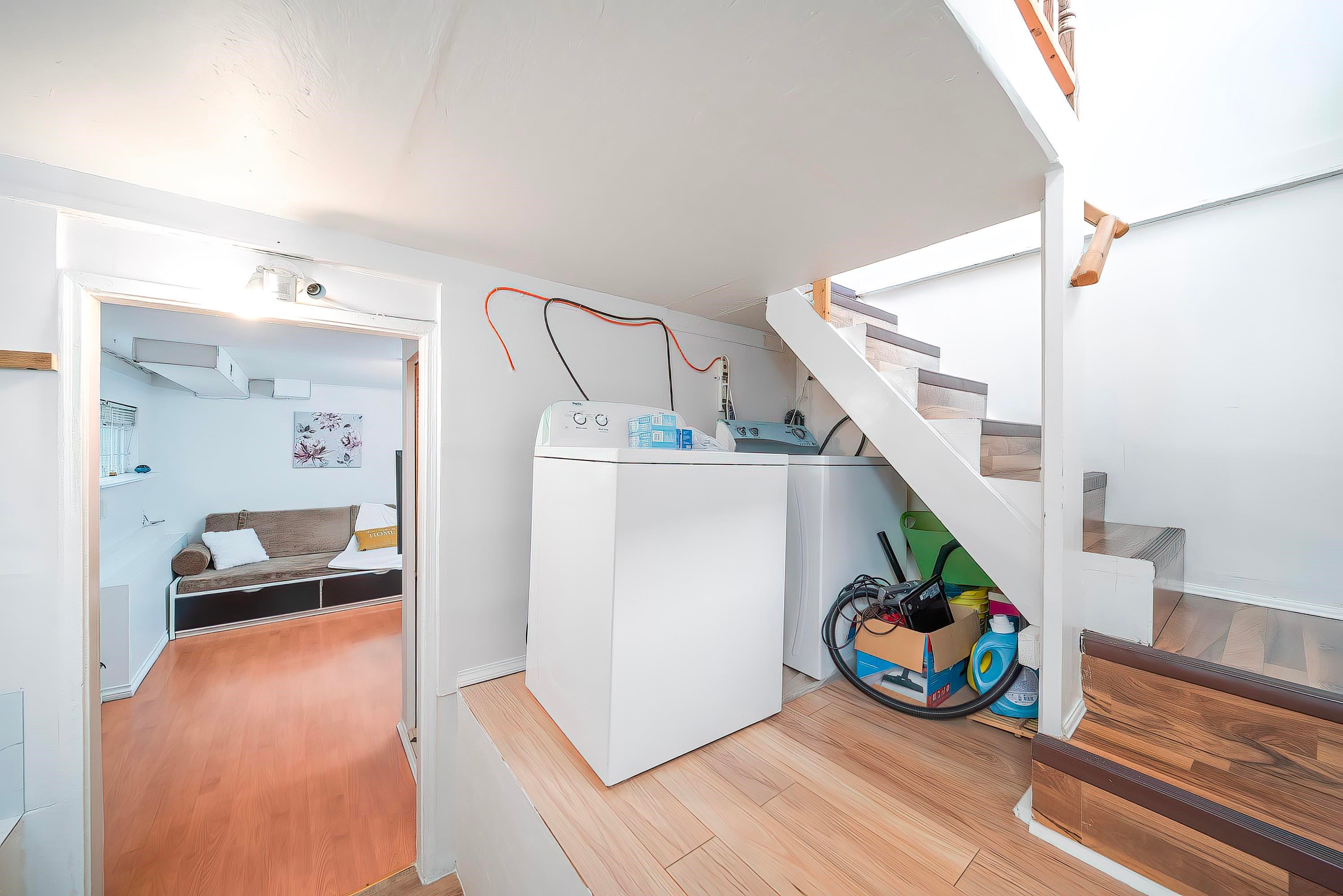 3134 1St Avenue E, Vancouver, BC