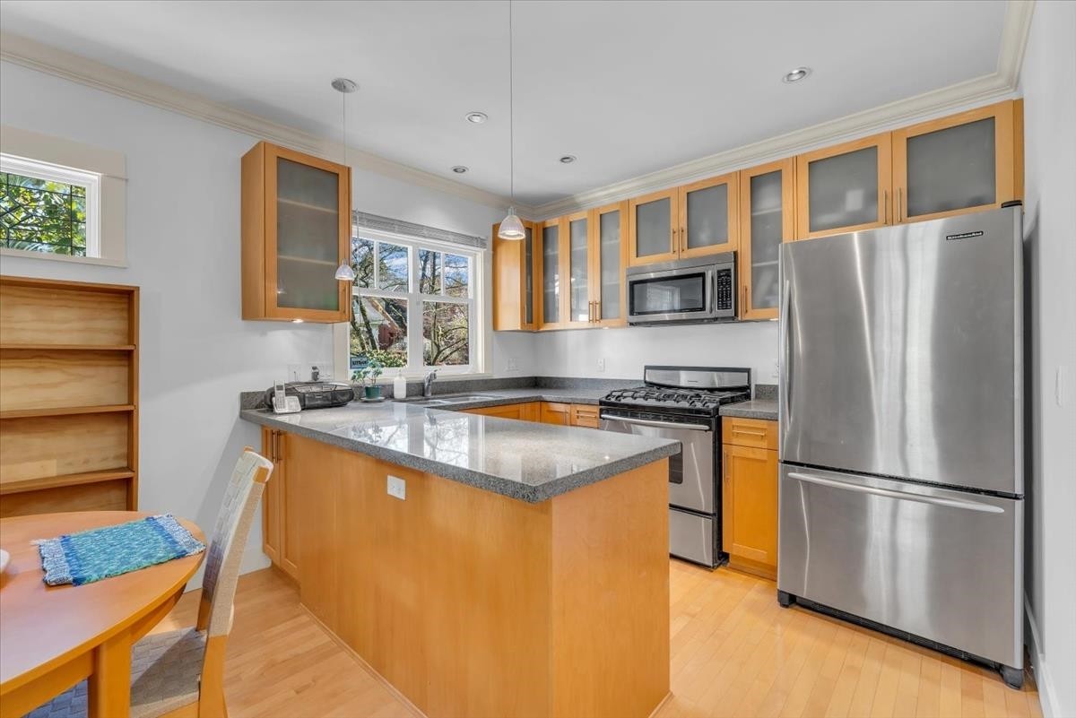 2301 Stephens Street, Vancouver, BC