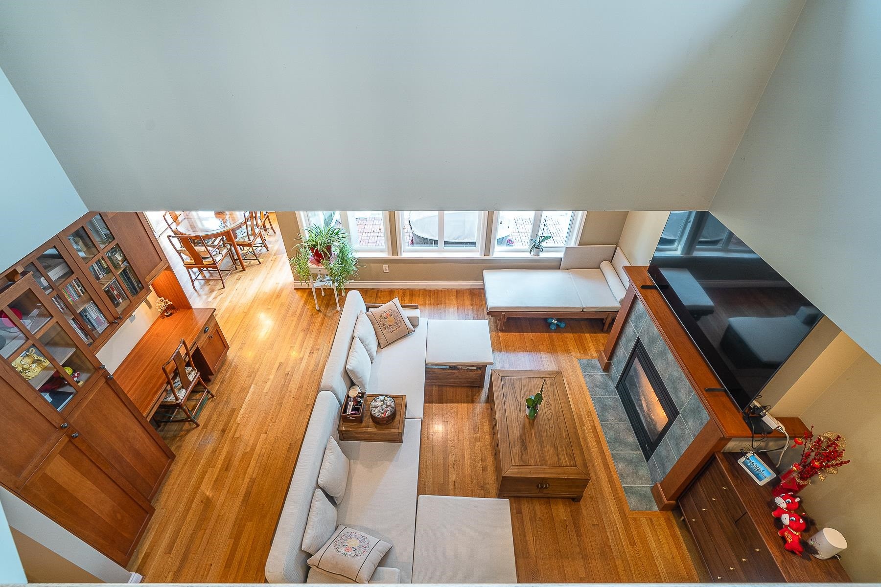 550 Keith Road, West Vancouver, BC