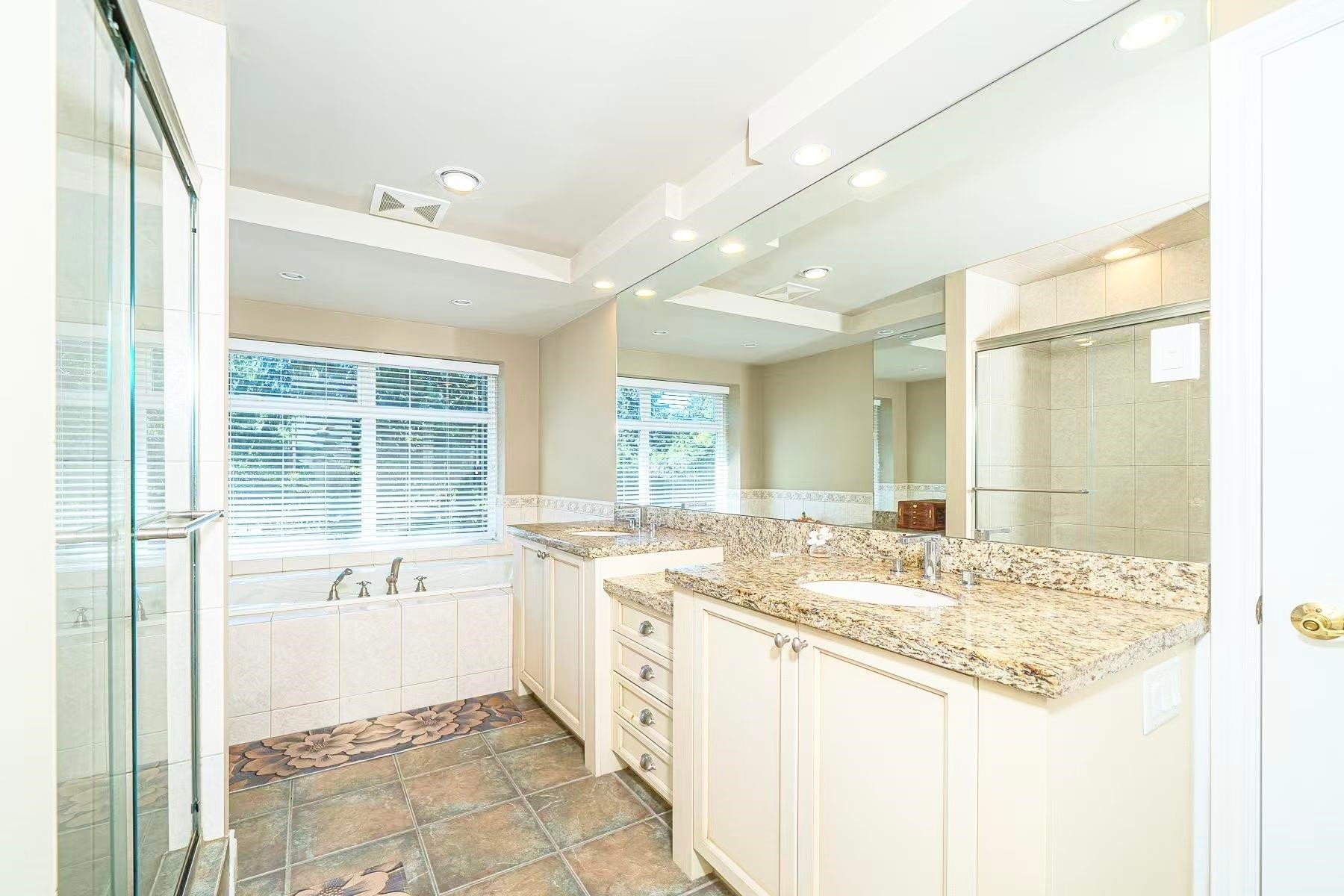 550 Keith Road, West Vancouver, BC