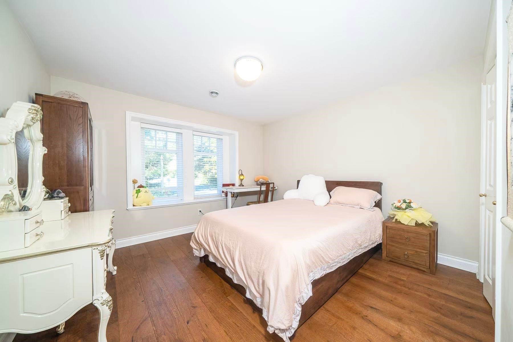 550 Keith Road, West Vancouver, BC