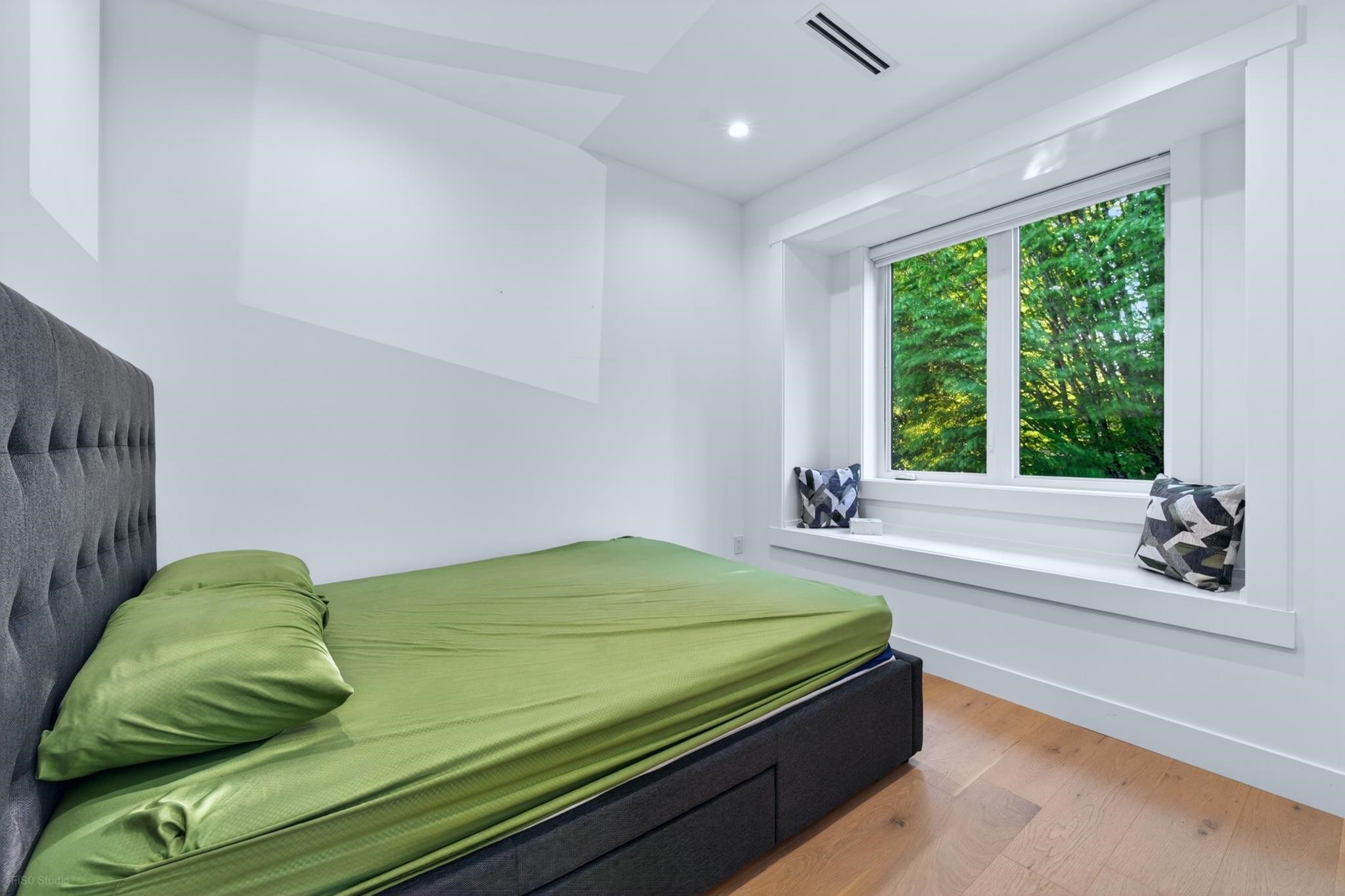 4990 Sherbrooke Street, Vancouver, BC