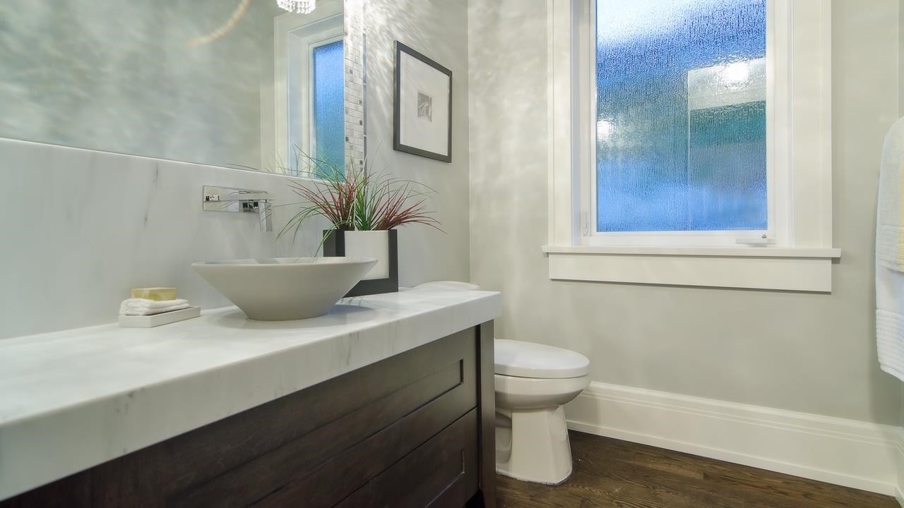 1122 Highland Drive, West Vancouver, BC
