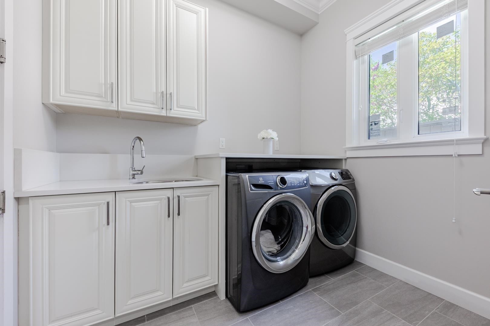 8520 Fairfax Crescent, Richmond, BC