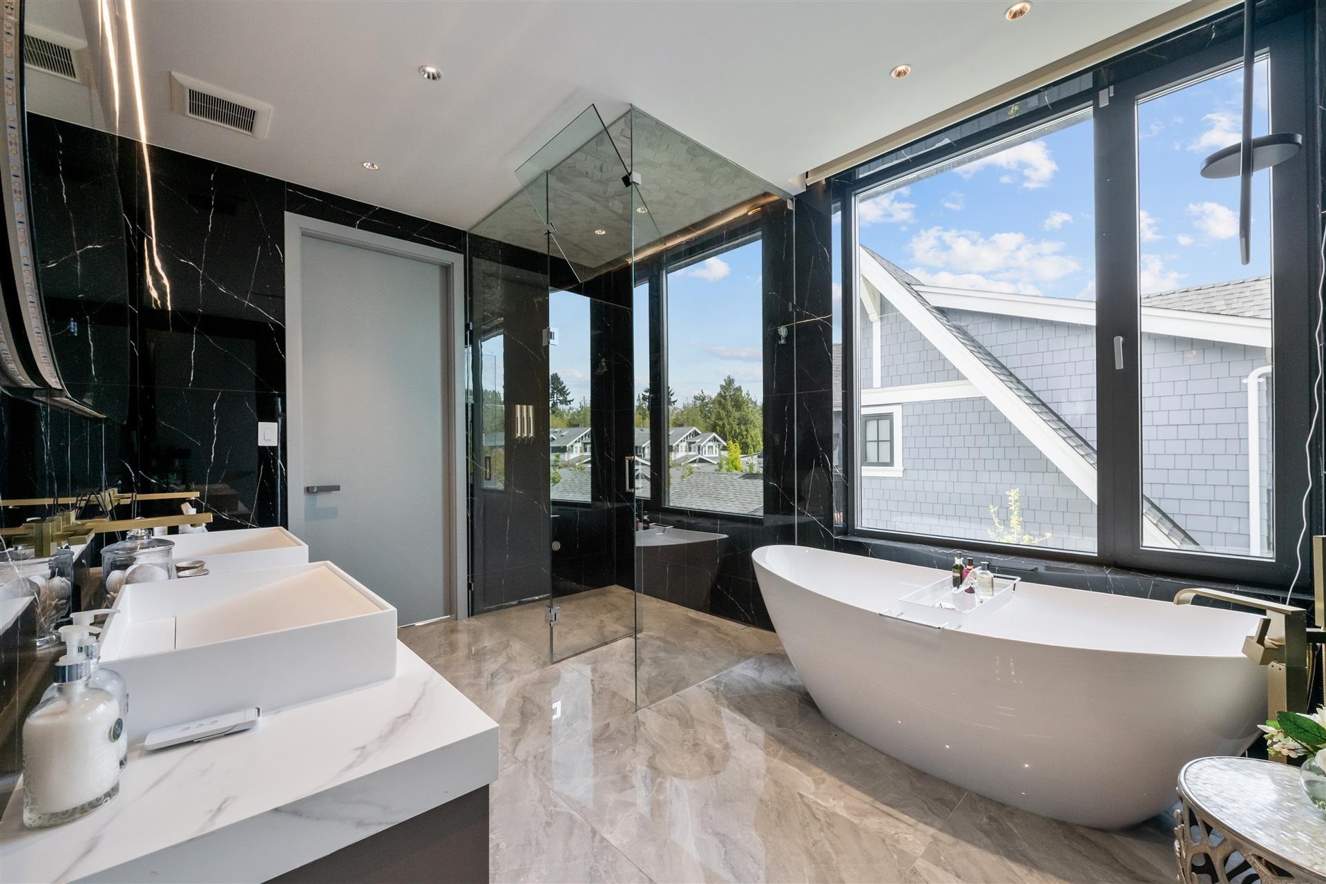 3823 51St Avenue W, Vancouver, BC