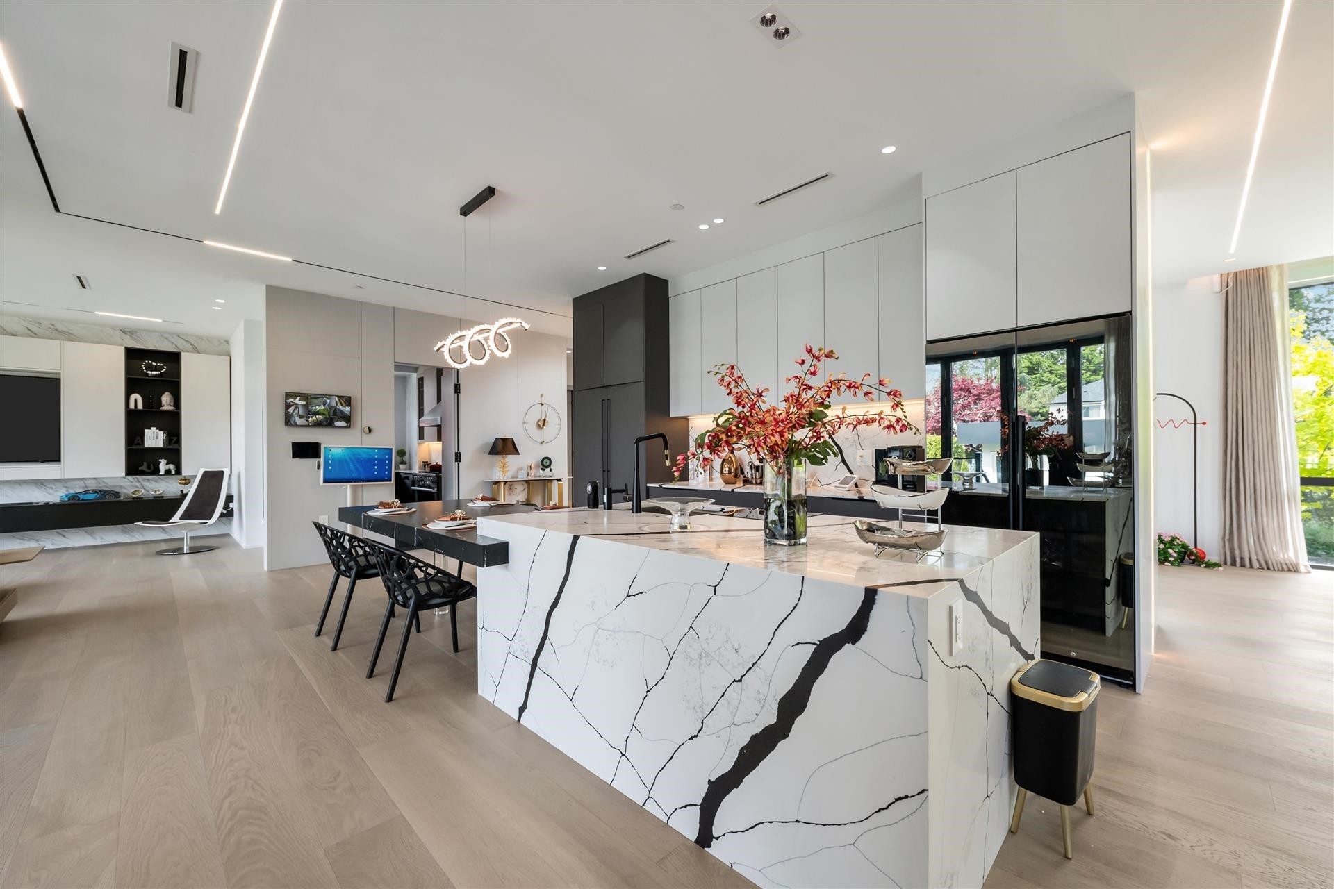3823 51St Avenue W, Vancouver, BC