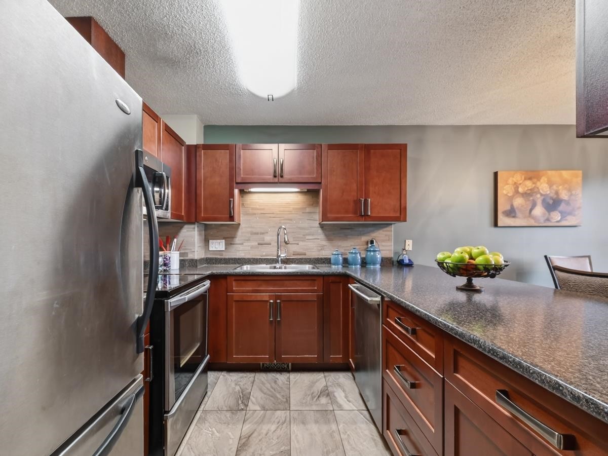 1144 Clerihue Road, Port Coquitlam, BC