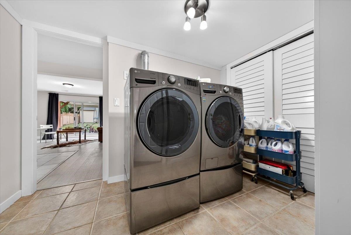 1422 Hockaday Street, Coquitlam, BC