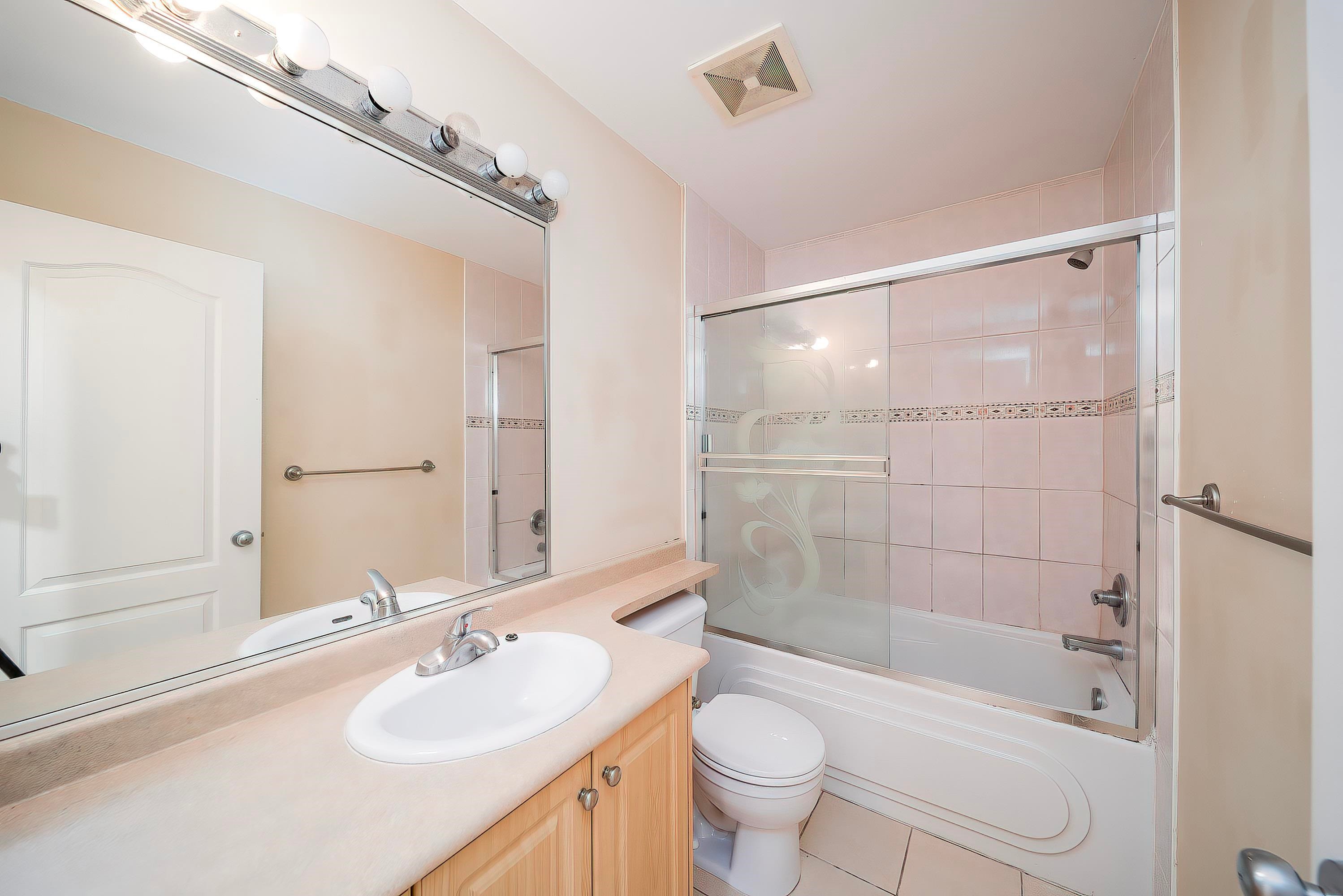 7431 14Th Avenue, Burnaby, BC