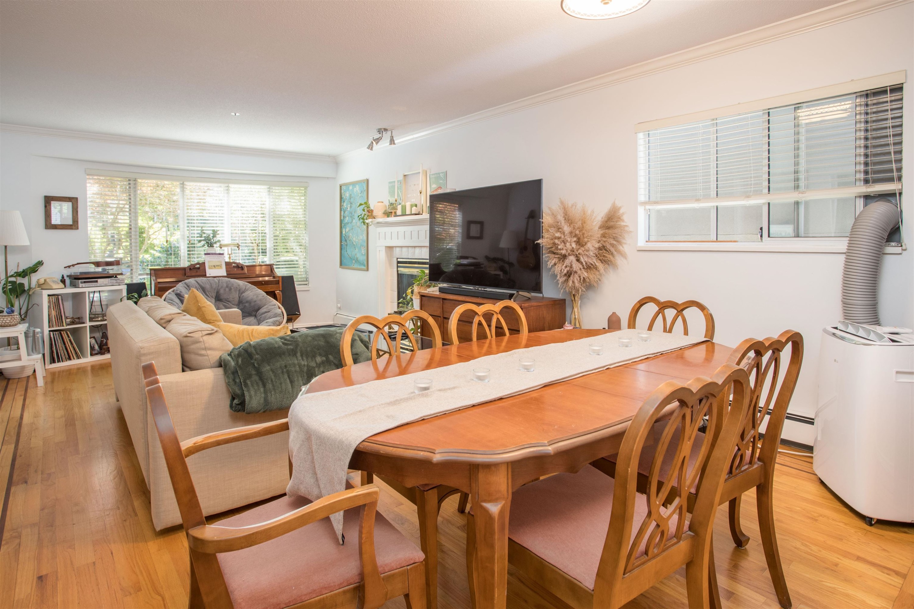 2945 12Th Avenue W, Vancouver, BC