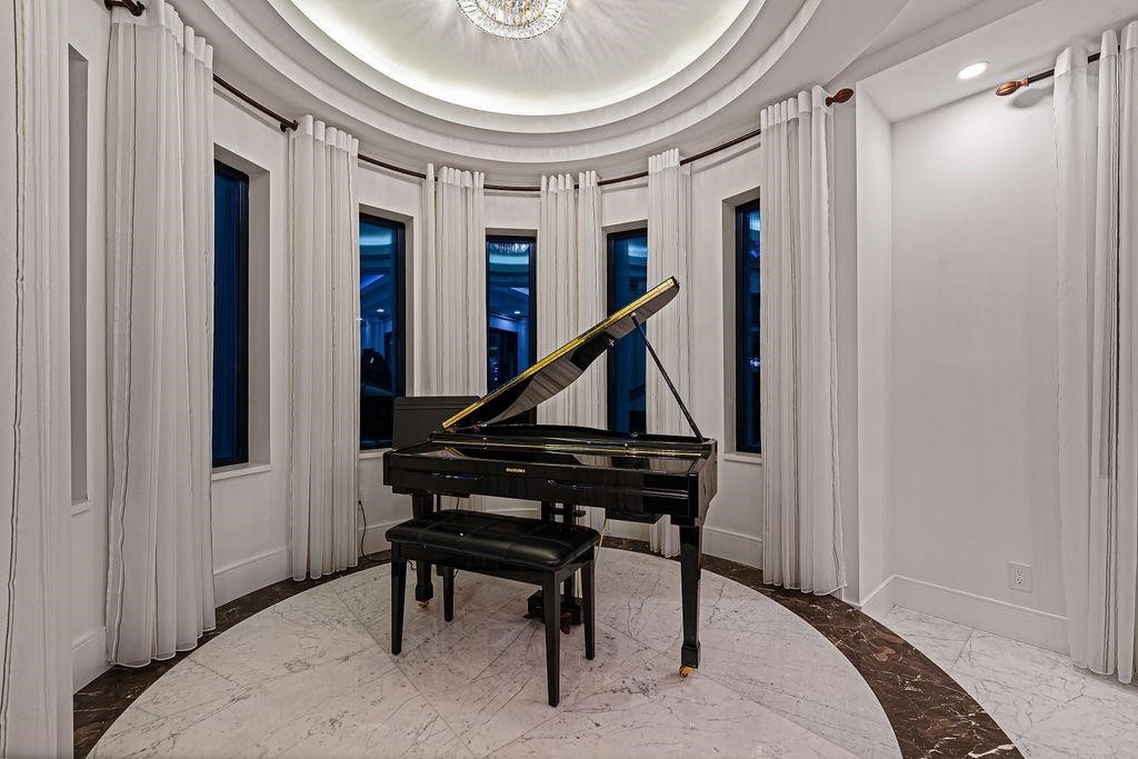 558 Glenross Road, West Vancouver, BC - Indoor Photo Showing Other Room