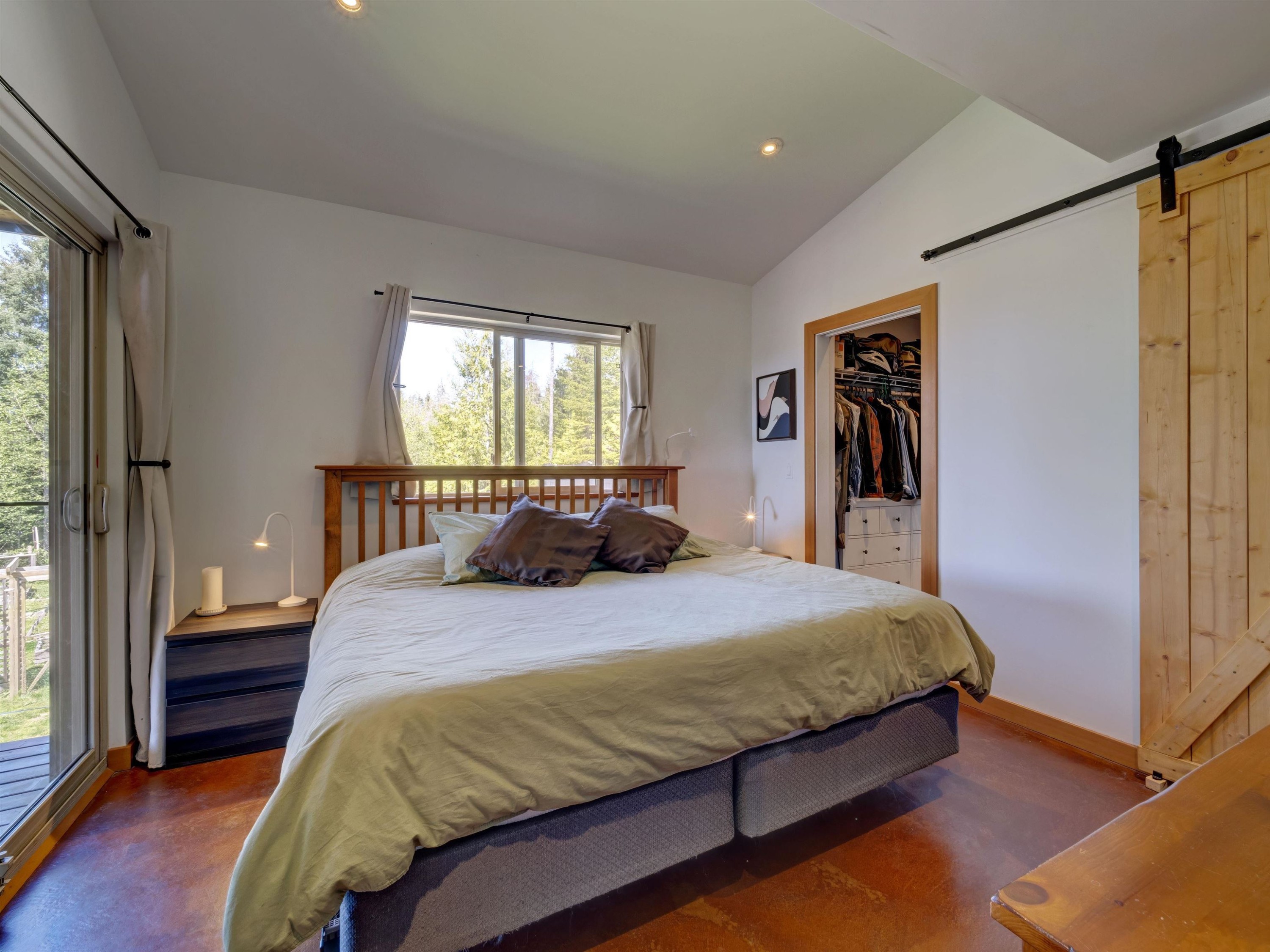 9340 Stephens Way, Halfmoon Bay, BC