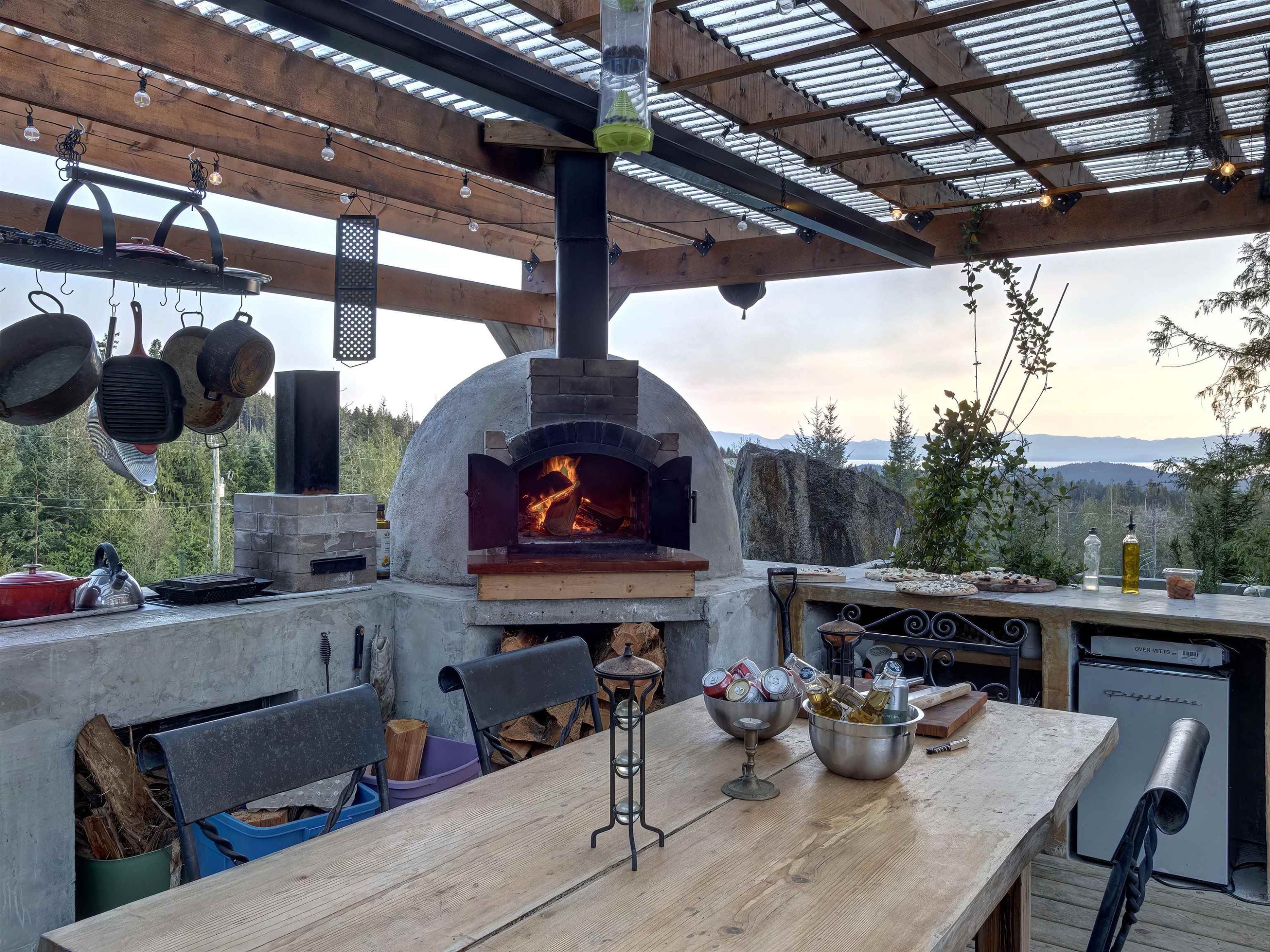9340 Stephens Way, Halfmoon Bay, BC