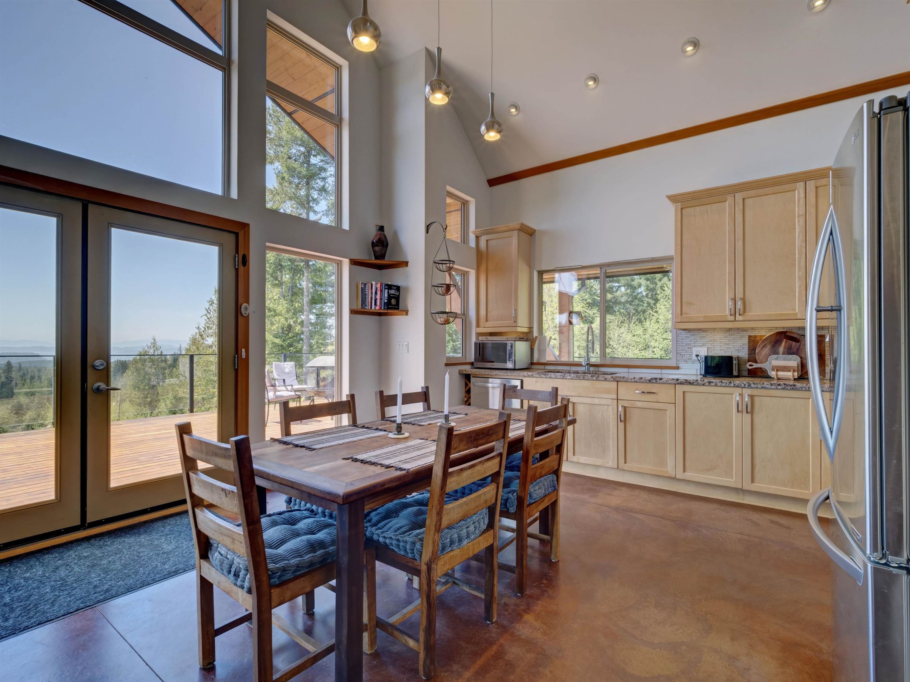 9340 Stephens Way, Halfmoon Bay, BC