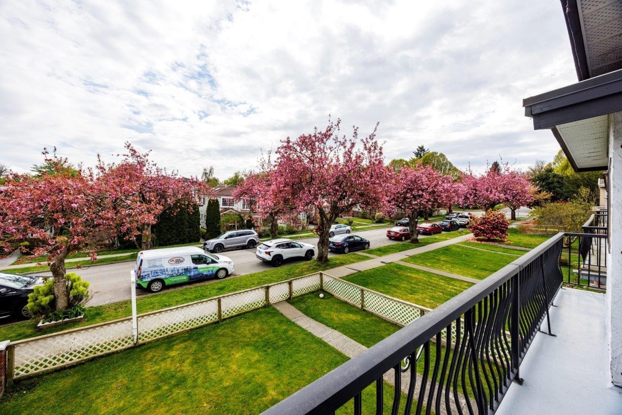 431 18Th Avenue E, Vancouver, BC