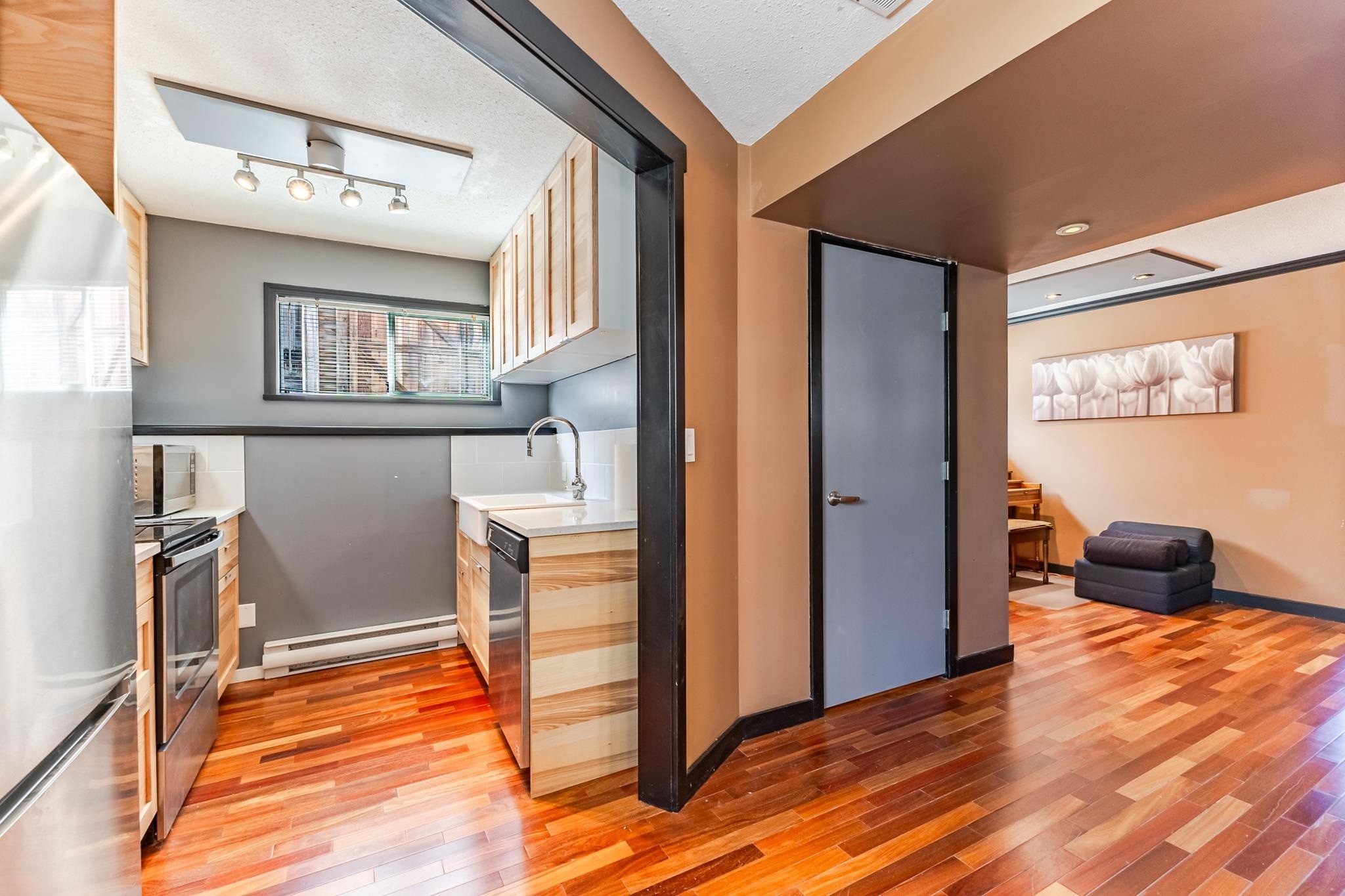 2934 Heckbert Place, Coquitlam, BC