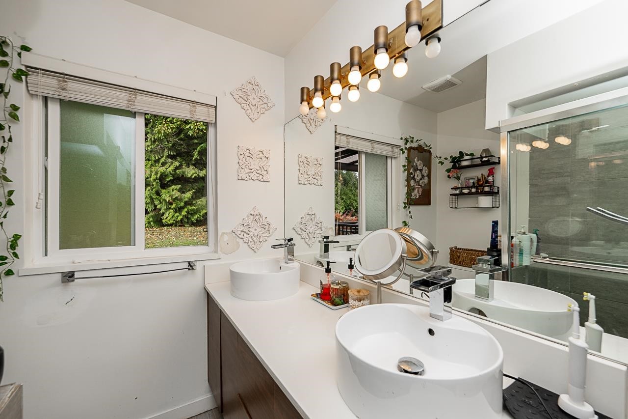 4377 Mountain Highway, North Vancouver, BC