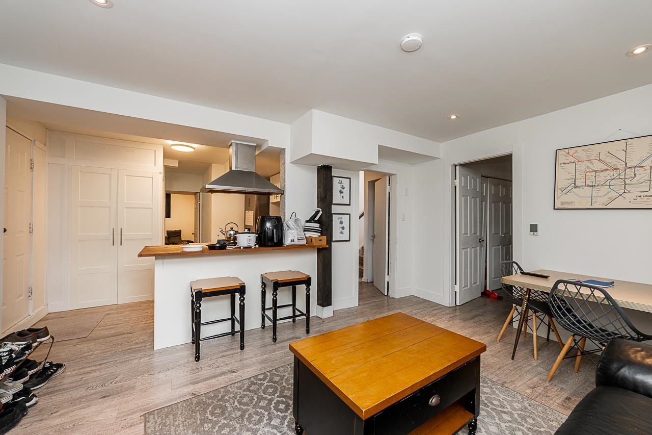 4377 Mountain Highway, North Vancouver, BC