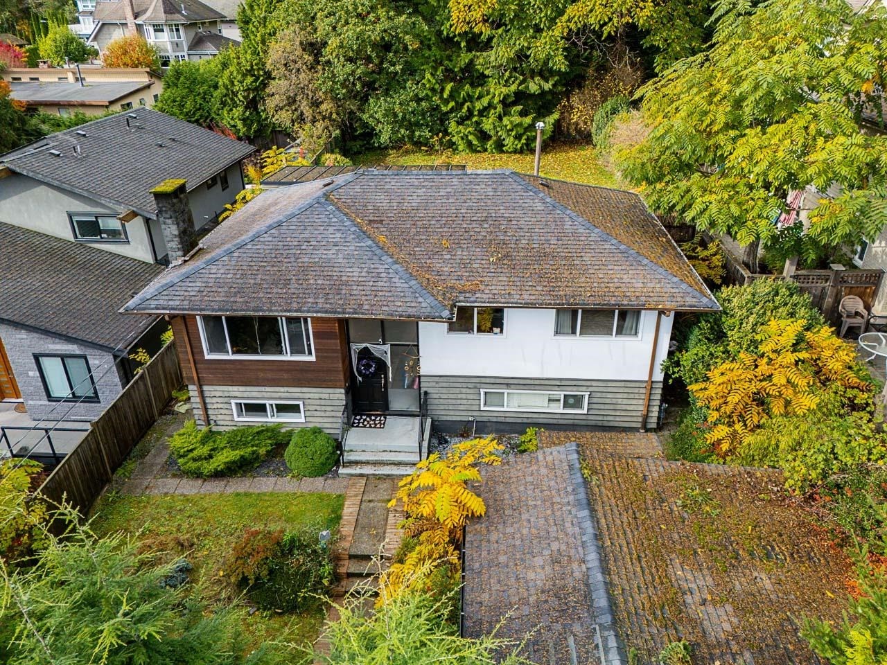 4377 Mountain Highway, North Vancouver, BC