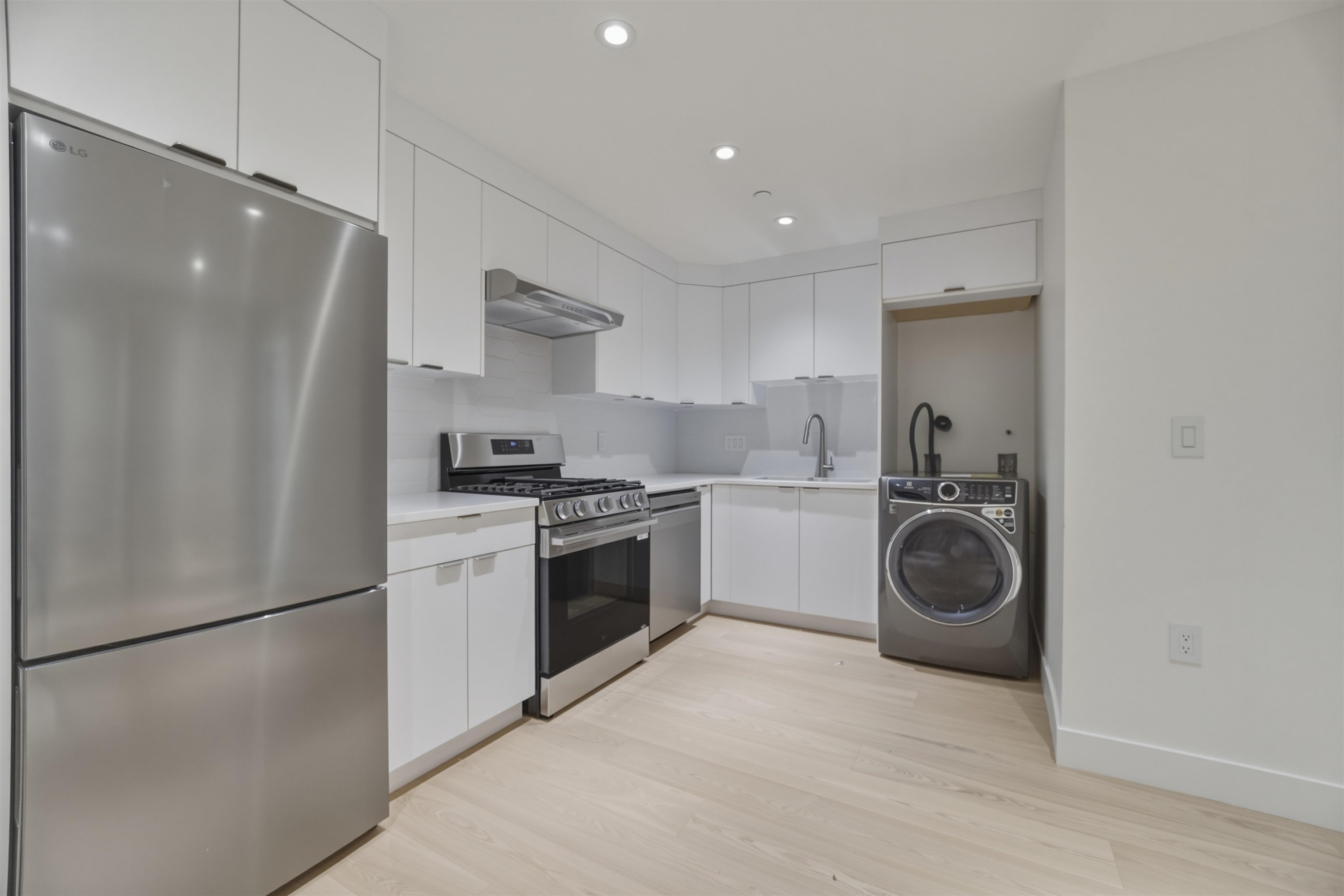 3112 42Nd Avenue W, Vancouver, BC