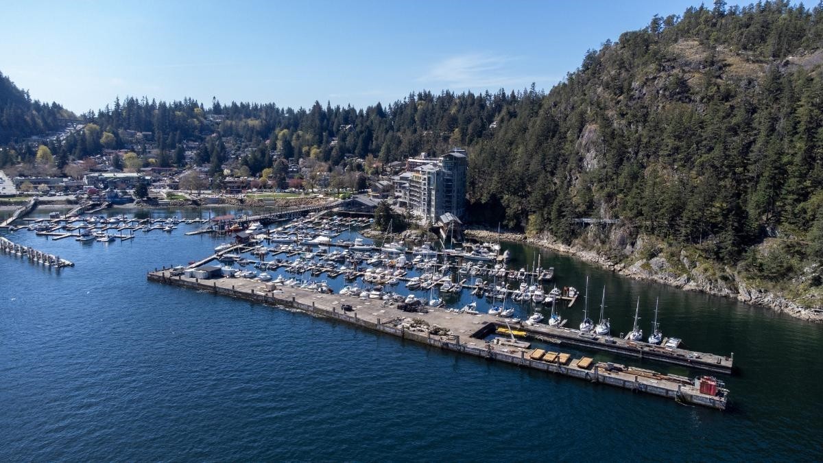 406-6707 Nelson Avenue, West Vancouver, BC