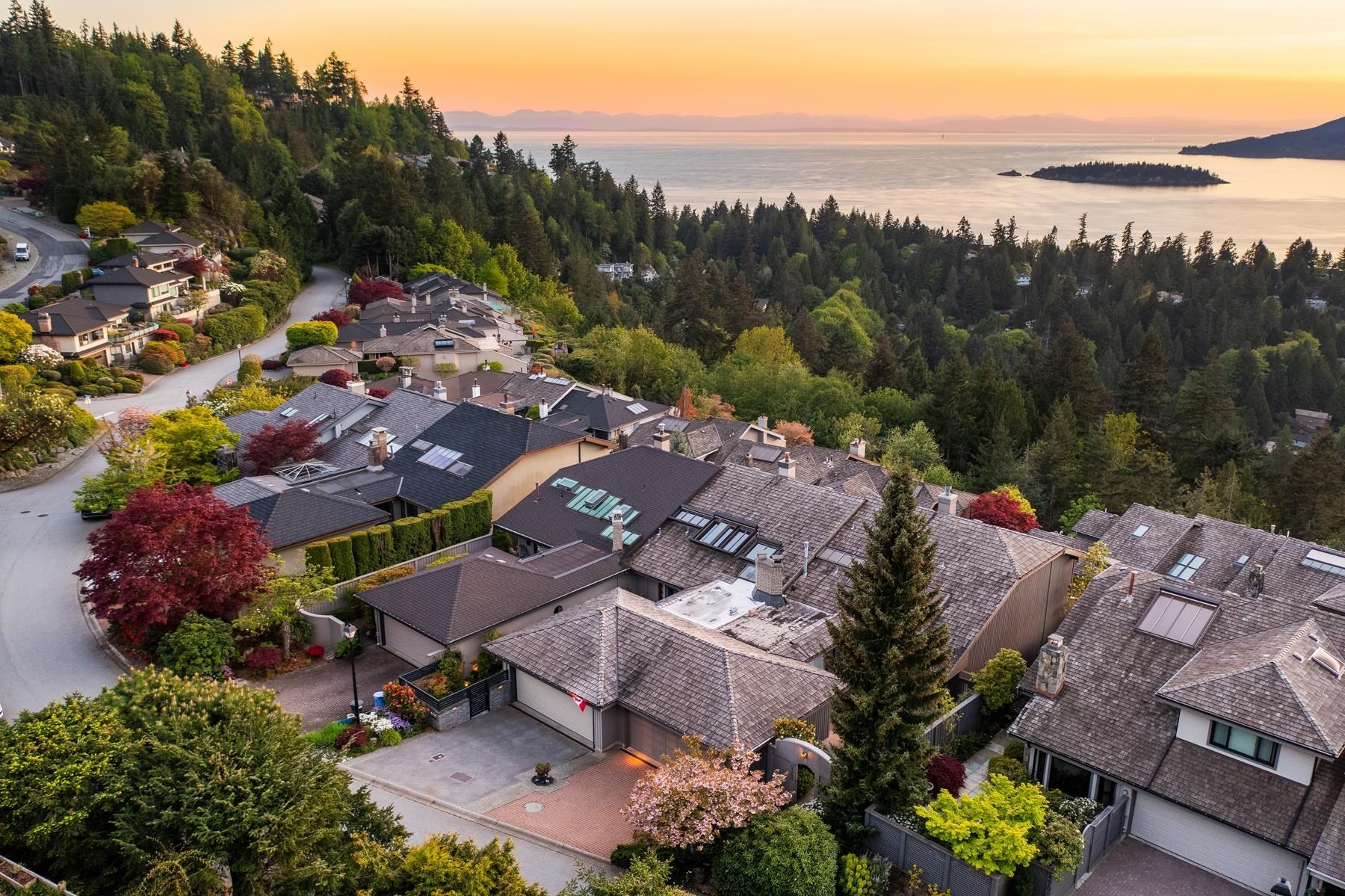 5360 Meadfeild Road, West Vancouver, BC