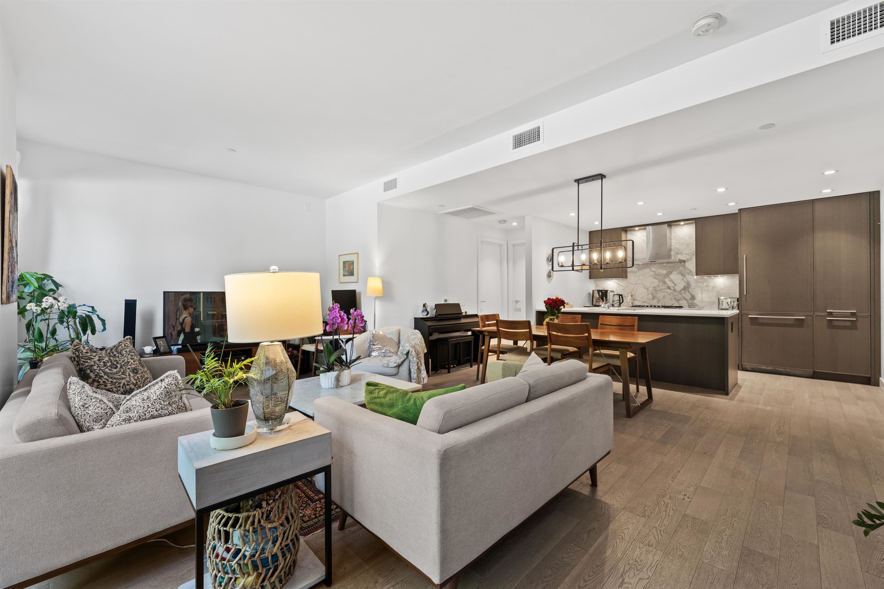103-1055 Ridgewood Drive, North Vancouver, BC
