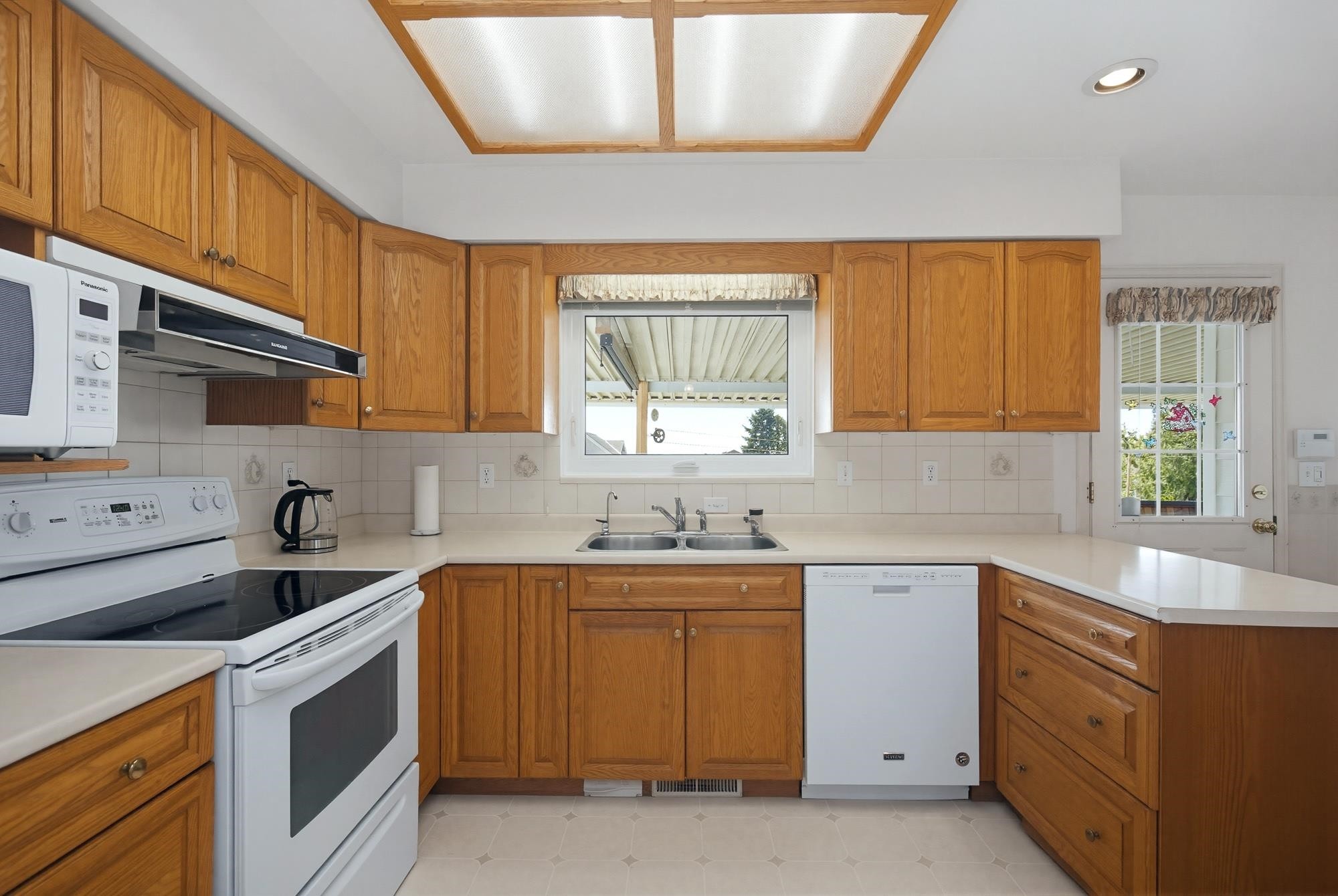 1162 Madore Avenue, Coquitlam, BC
