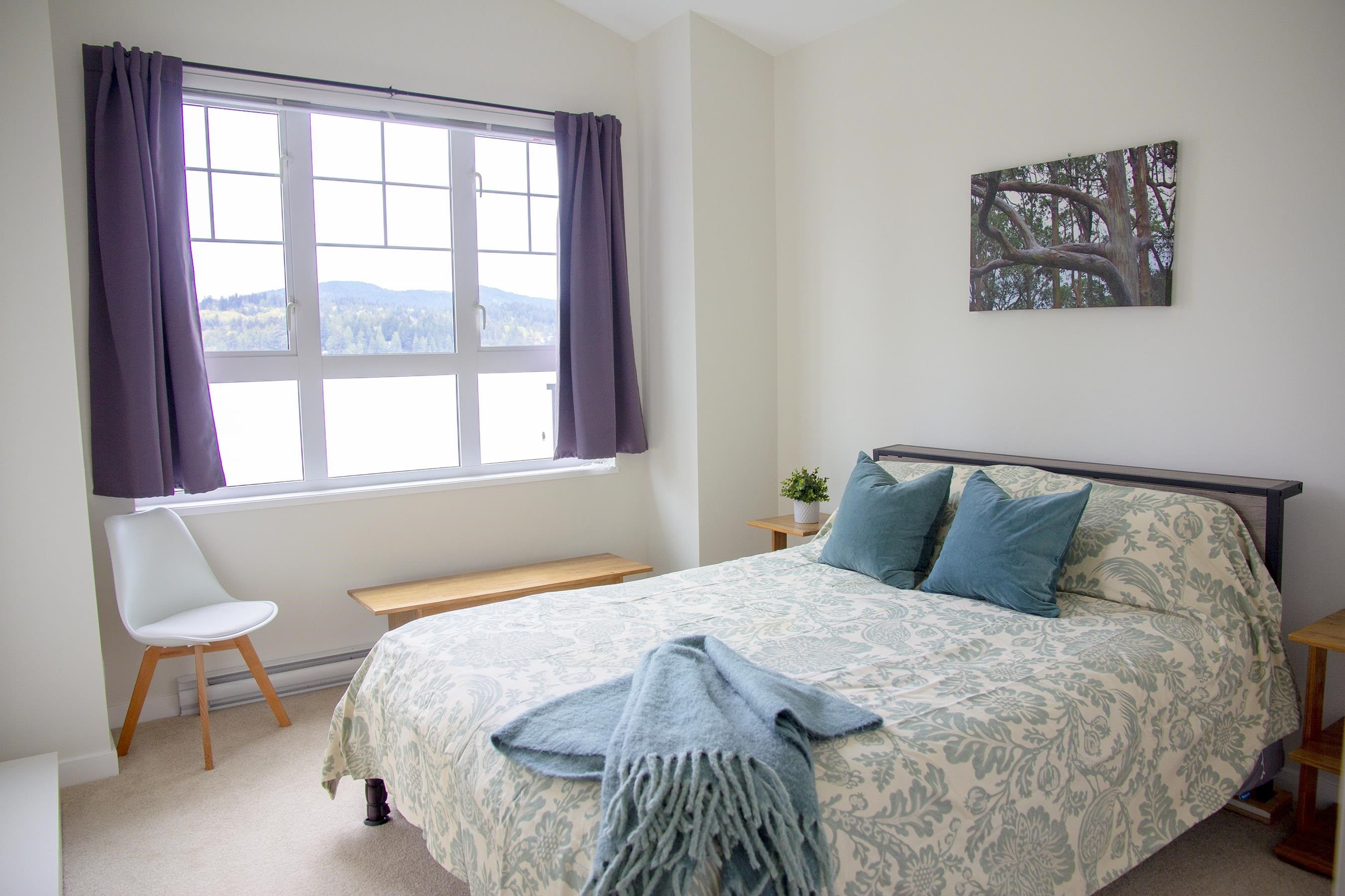 5915 Beachgate Lane, Sechelt, BC - Indoor Photo Showing Bedroom