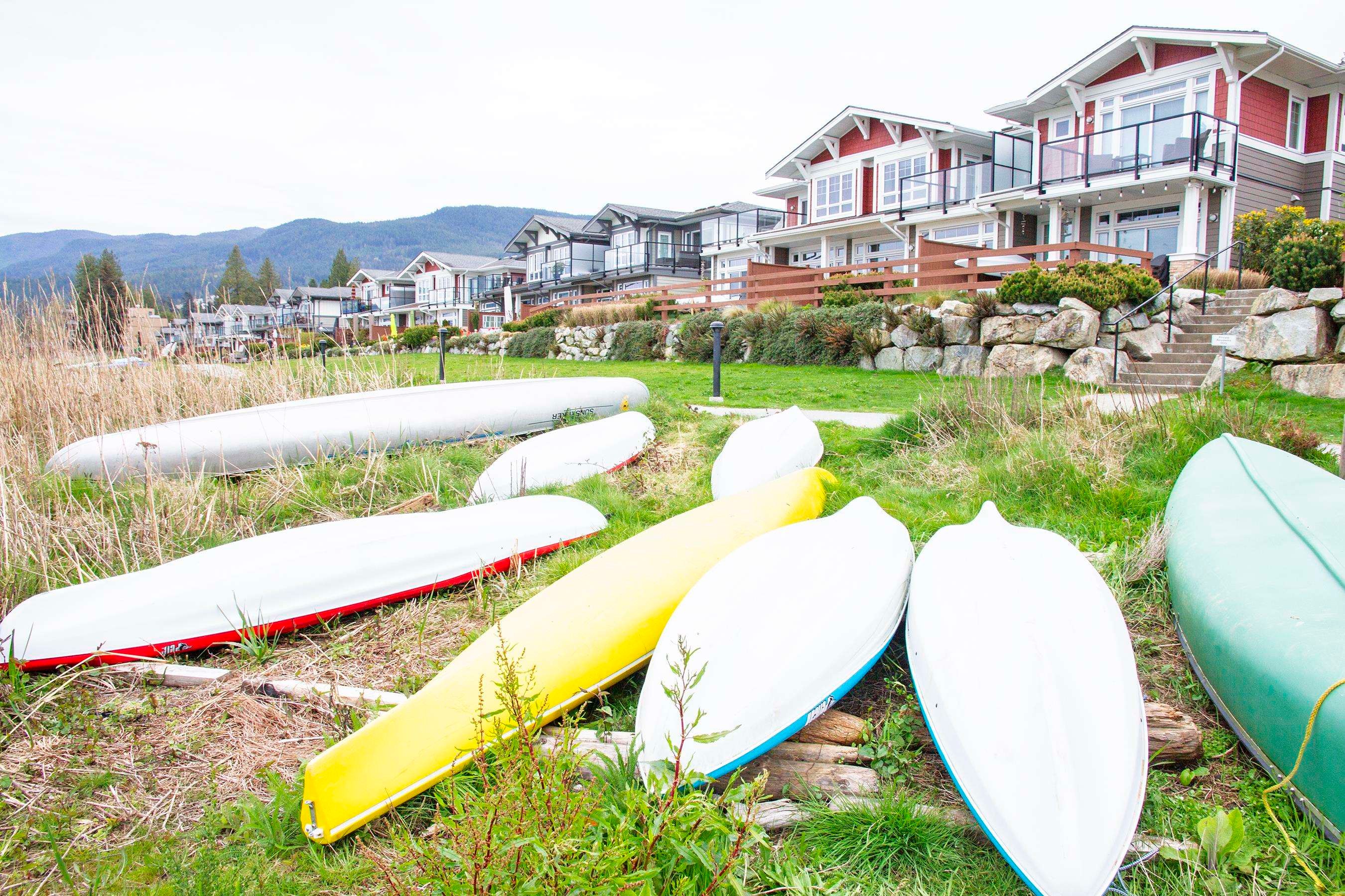 5915 Beachgate Lane, Sechelt, BC - Outdoor