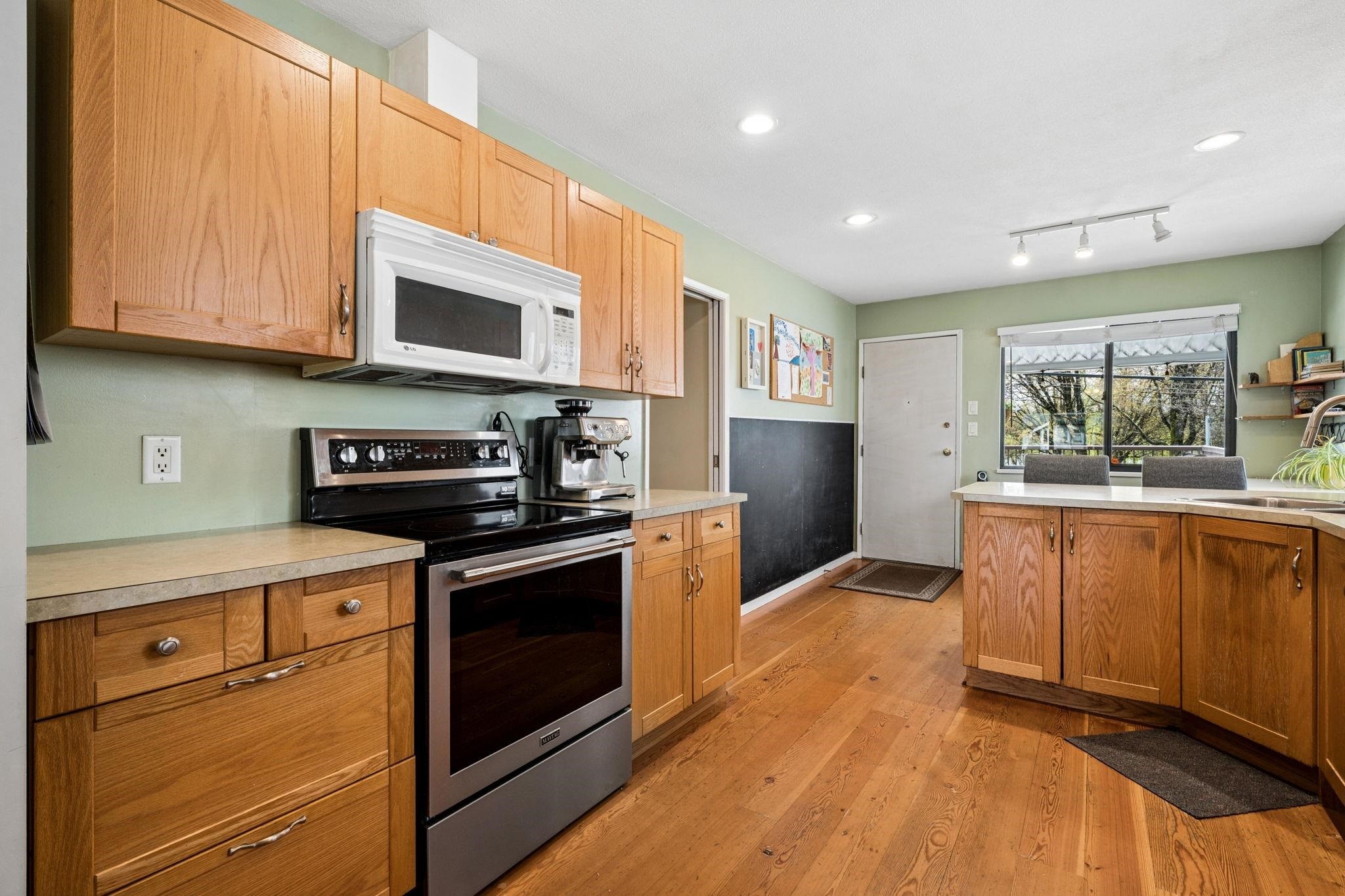 2050 13Th Avenue E, Vancouver, BC