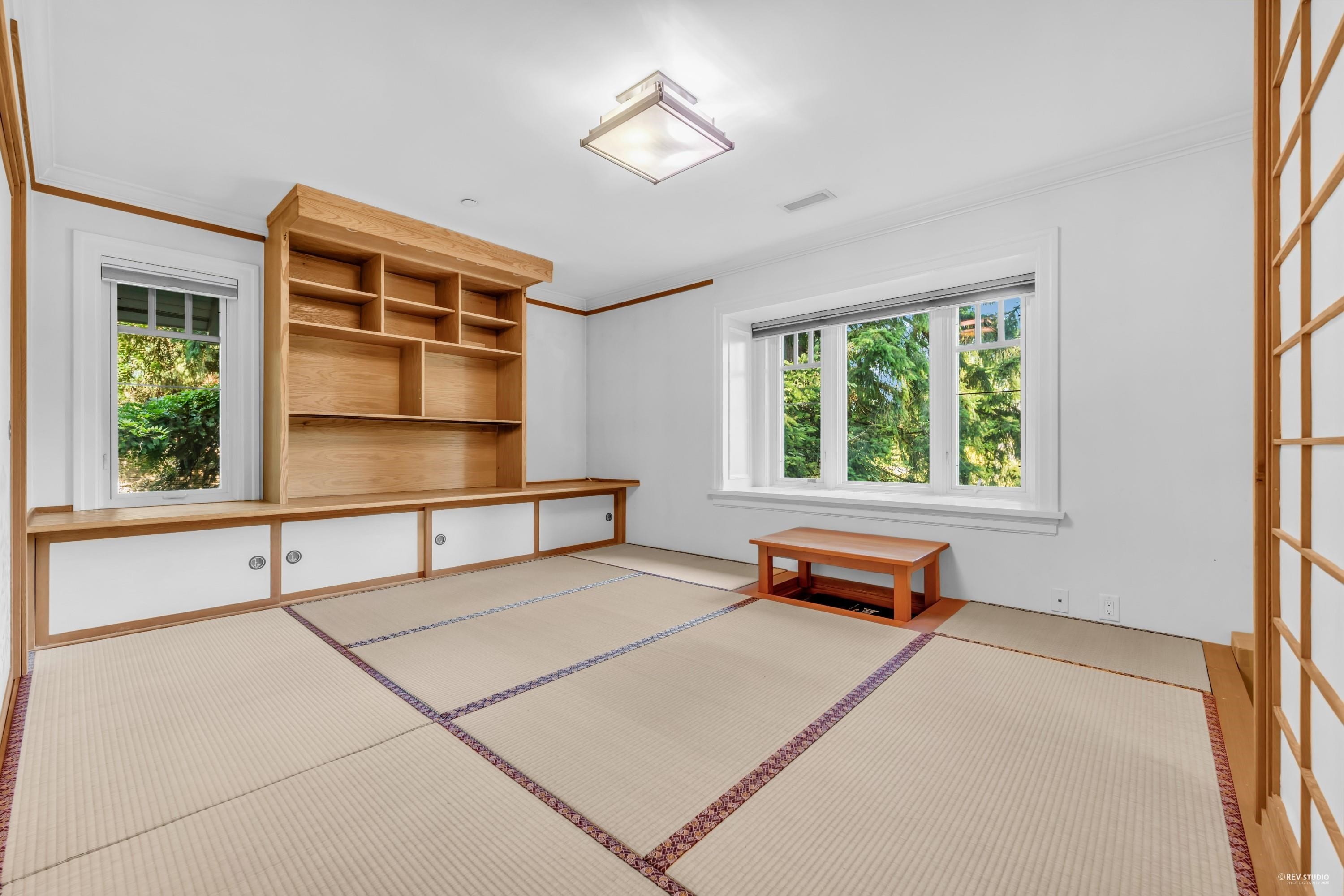 5530 Mcmaster Road, Vancouver, BC