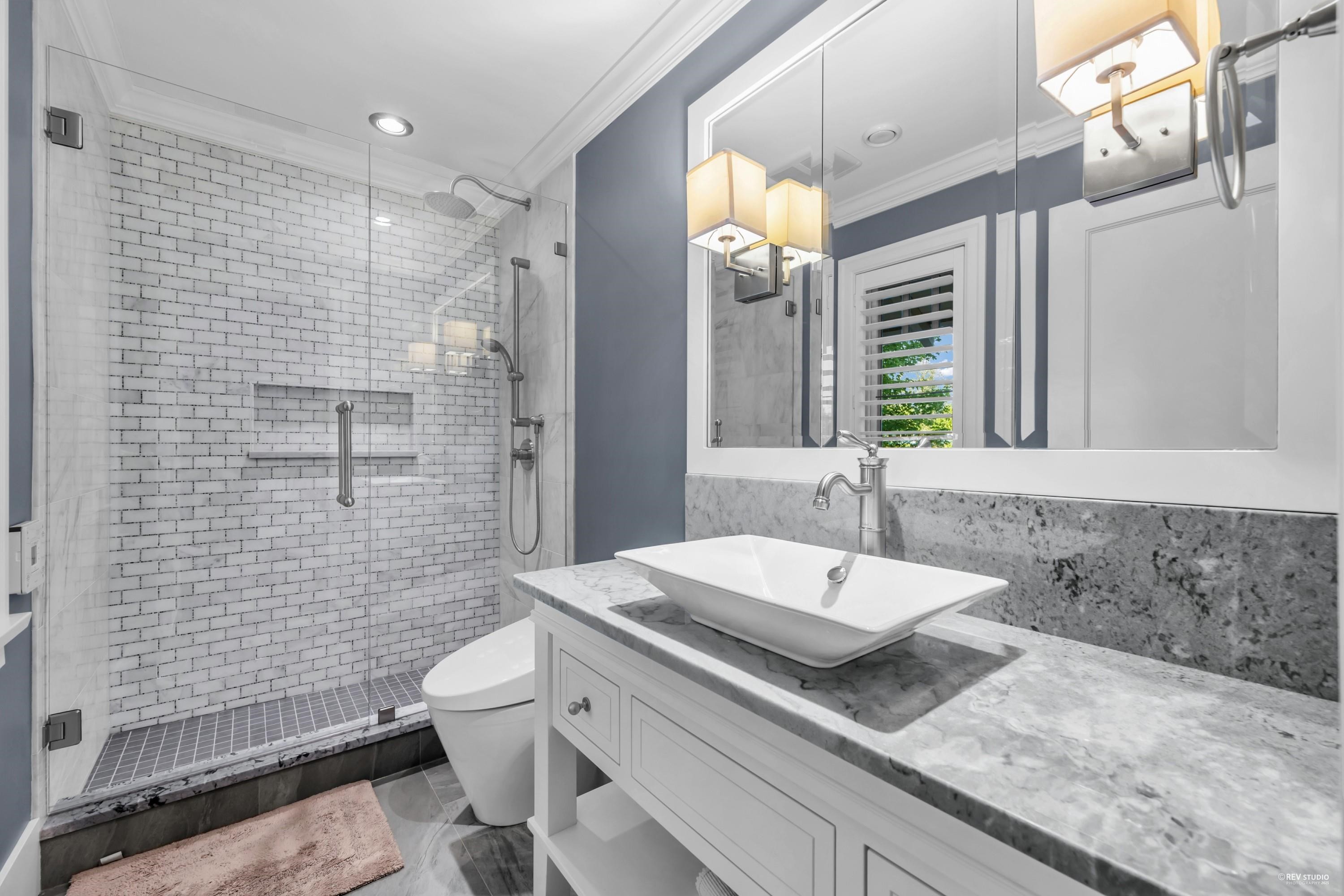 5530 Mcmaster Road, Vancouver, BC