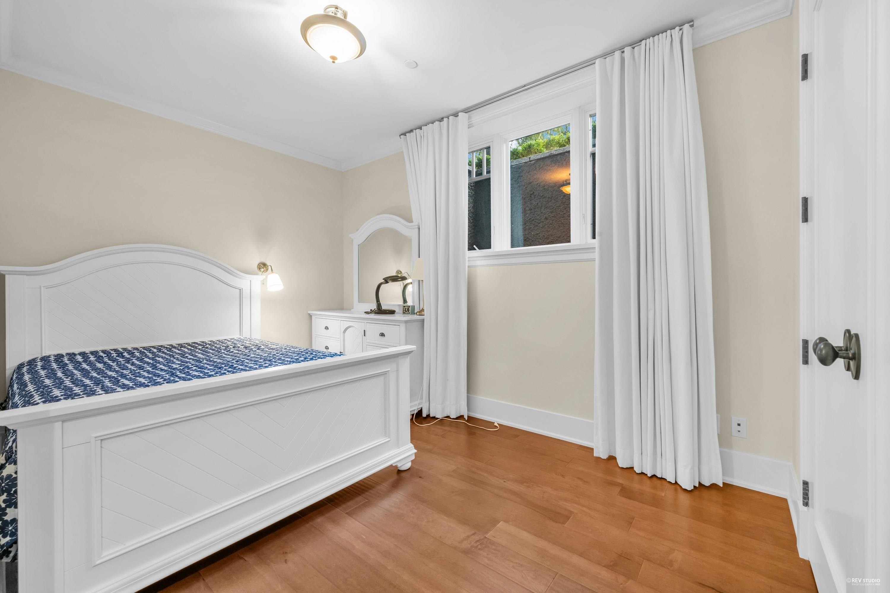 5530 Mcmaster Road, Vancouver, BC
