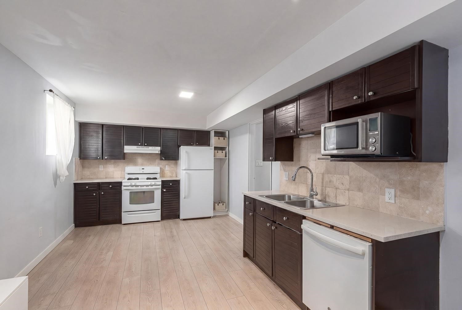 164 Carisbrooke Road E, North Vancouver, BC