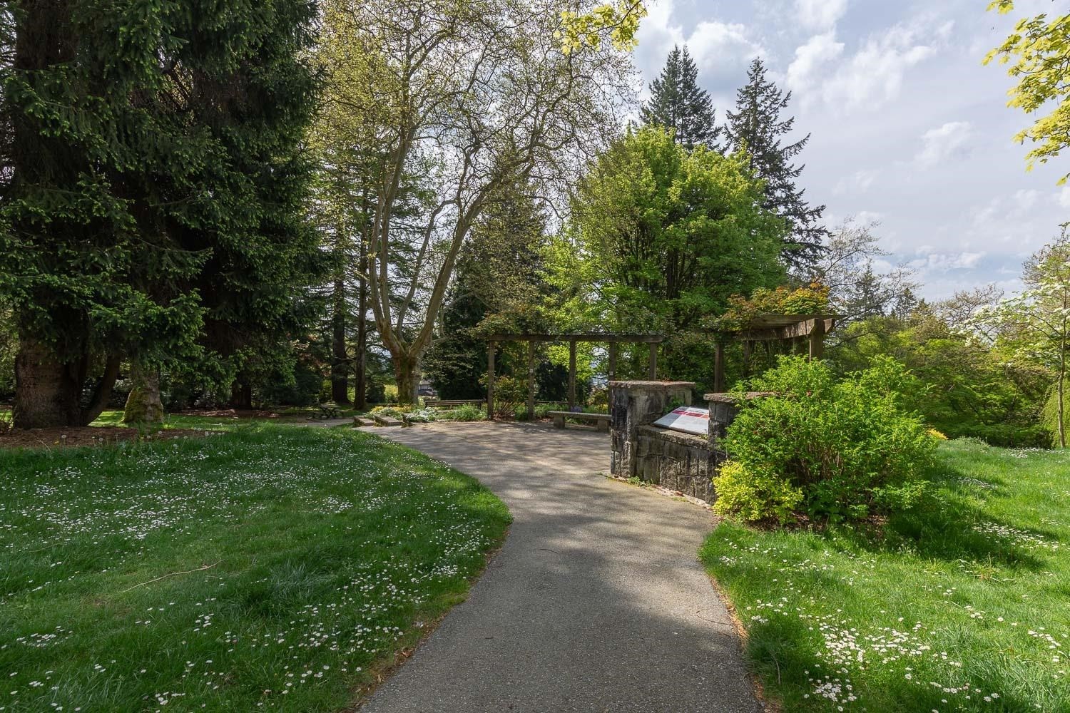 164 Carisbrooke Road E, North Vancouver, BC