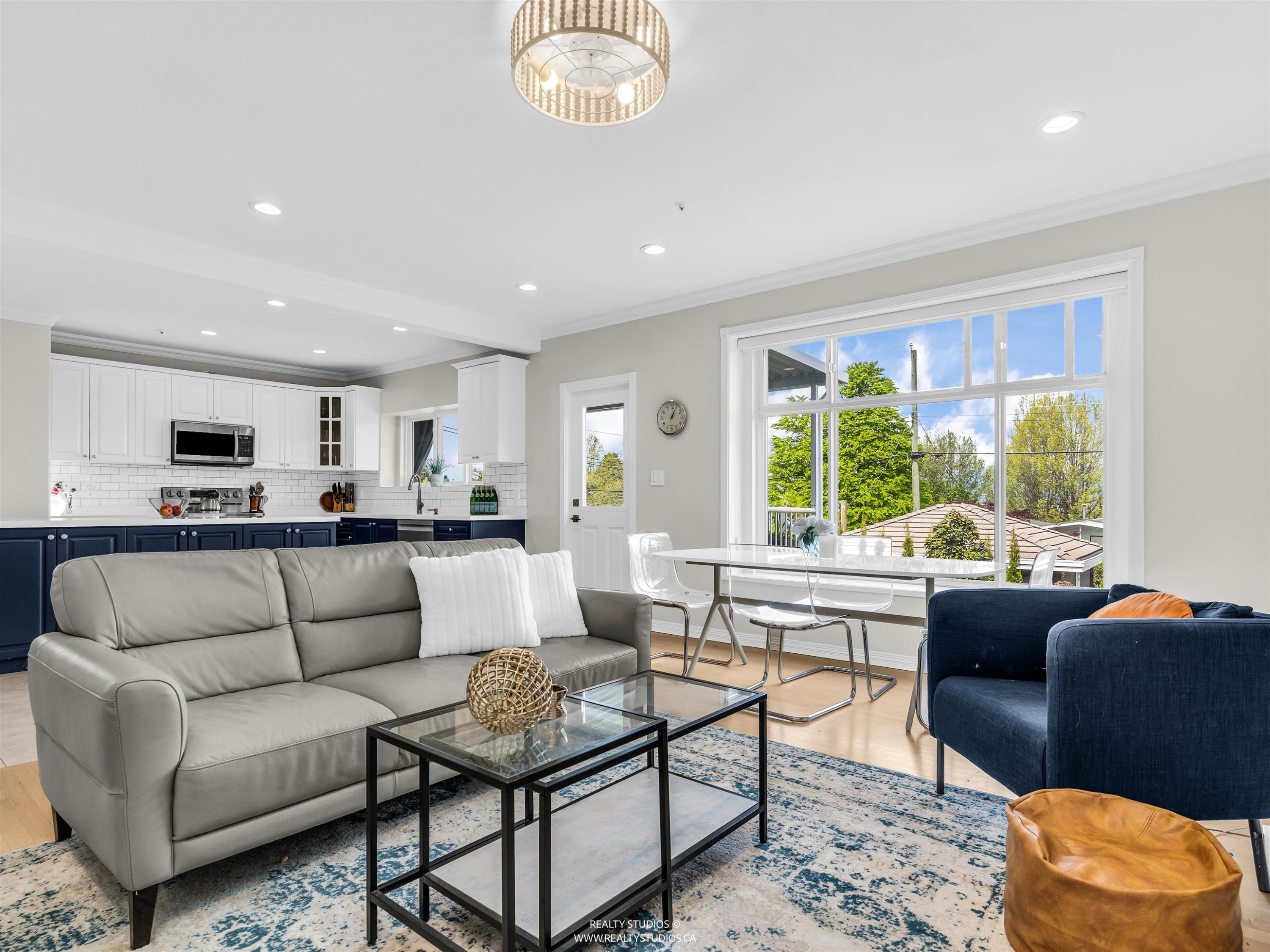 627 30Th Avenue E, Vancouver, BC