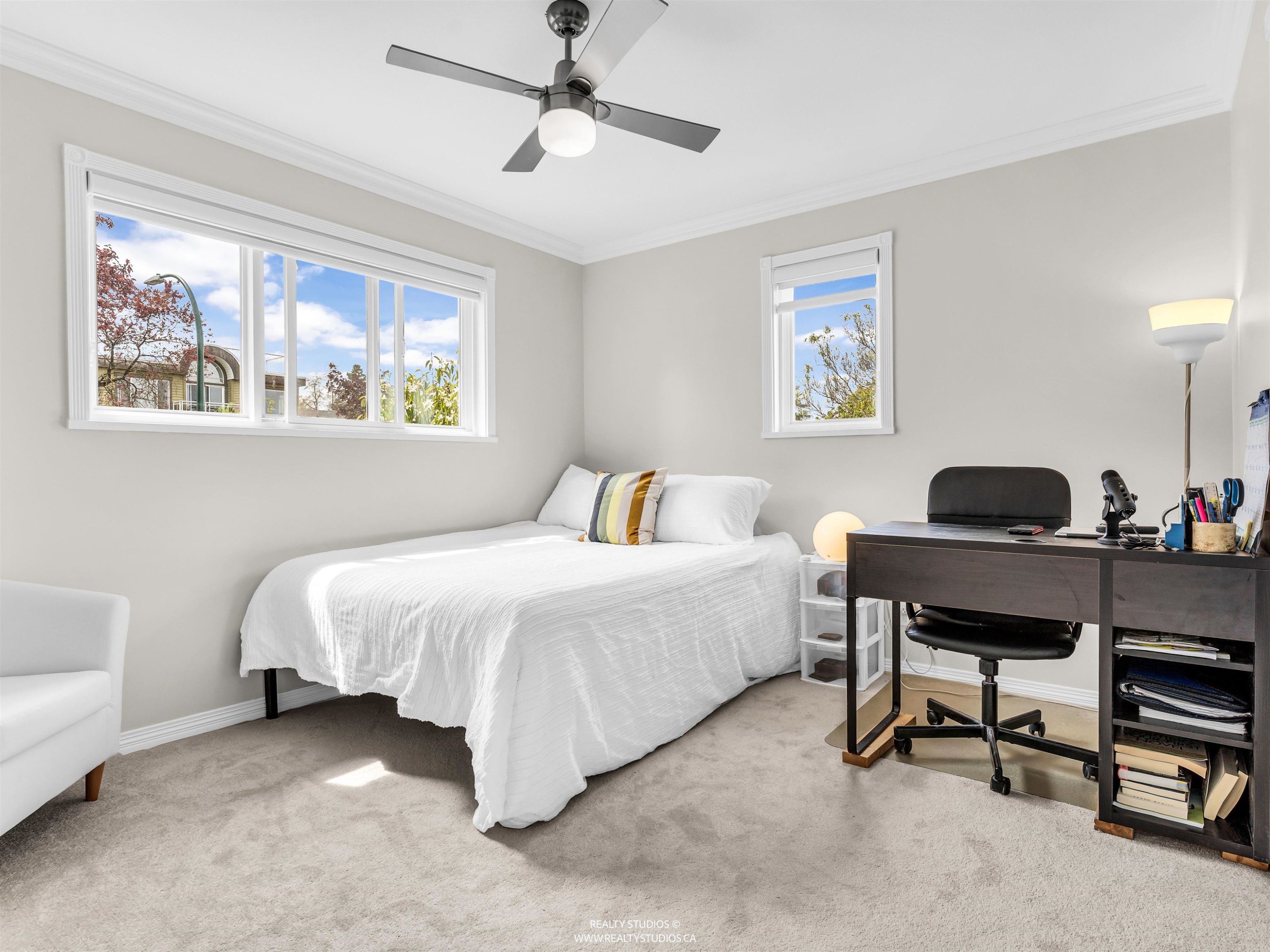 627 30Th Avenue E, Vancouver, BC