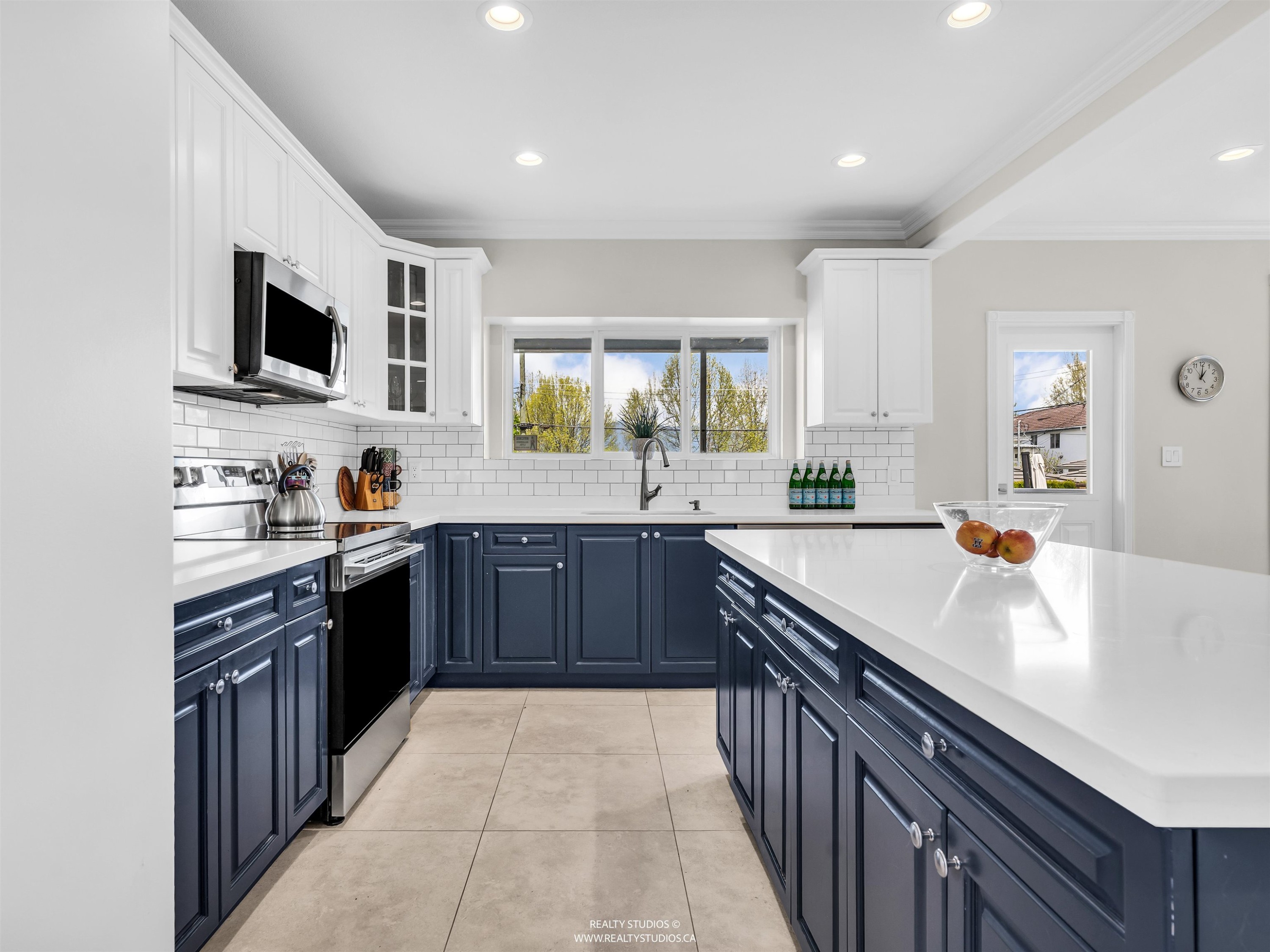 627 30Th Avenue E, Vancouver, BC