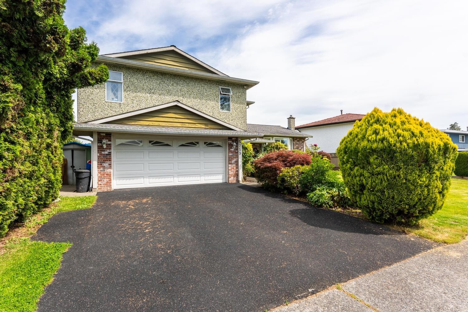 5259 Oak Place, Delta, BC