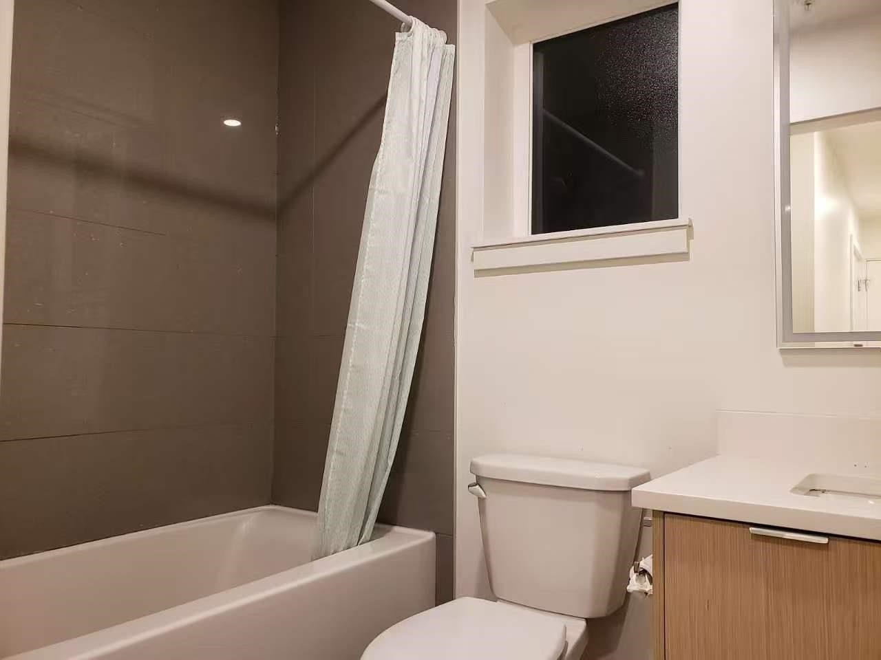 2666 Duke Street, Vancouver, BC