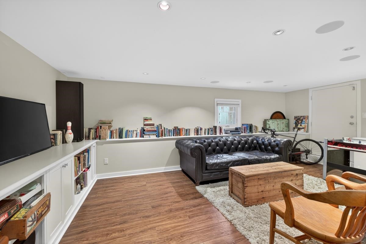 4195 15Th Avenue W, Vancouver, BC