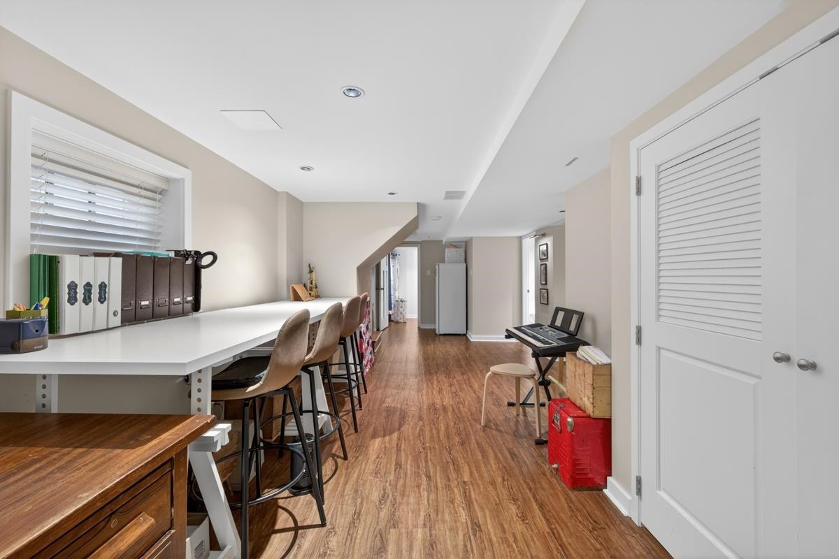 4195 15Th Avenue W, Vancouver, BC